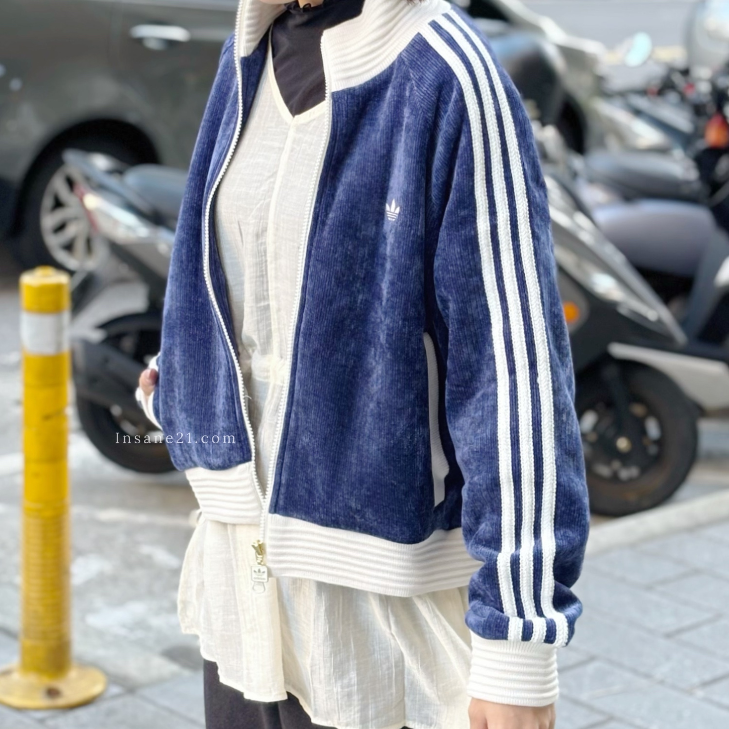 ADIDAS ORIGINALS 藍白色 蛇年限定 短版外套 燈心絨 秋冬 保暖 JN0724