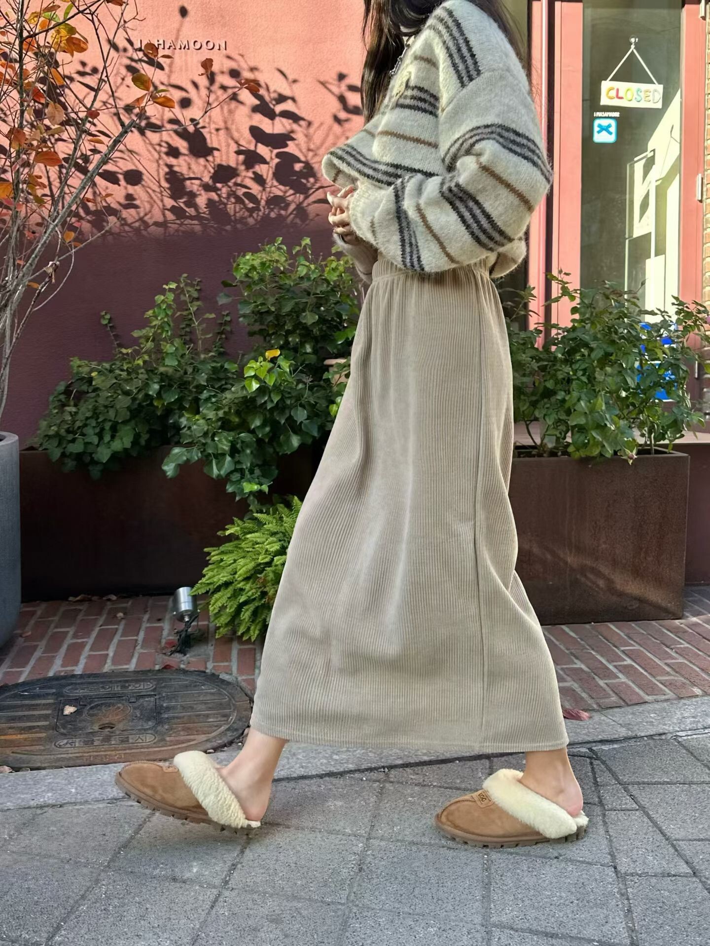 彈力坑條細絨裙