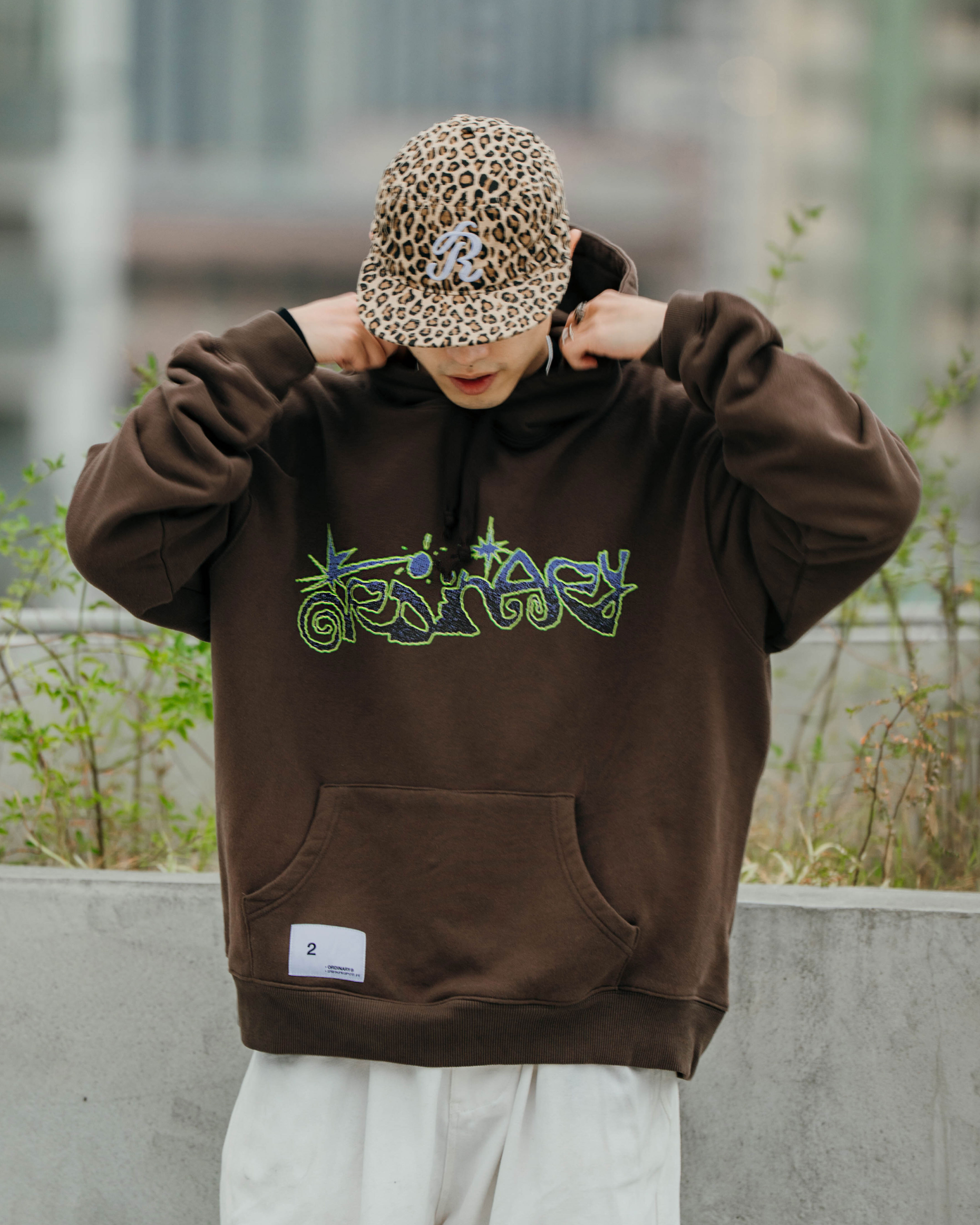 【車庫服飾】ORDINARY ASTRAL FLOW HOODIE / 星體塗鴉LOGO帽T