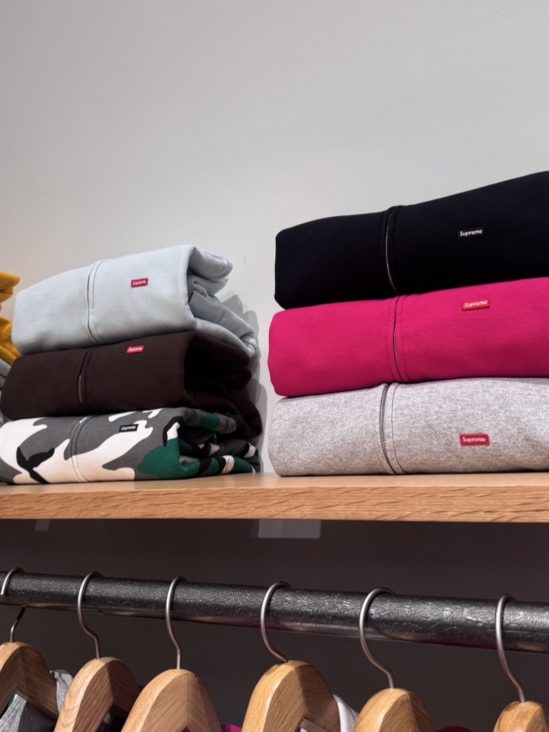 Supreme 小LOGO 連帽外套