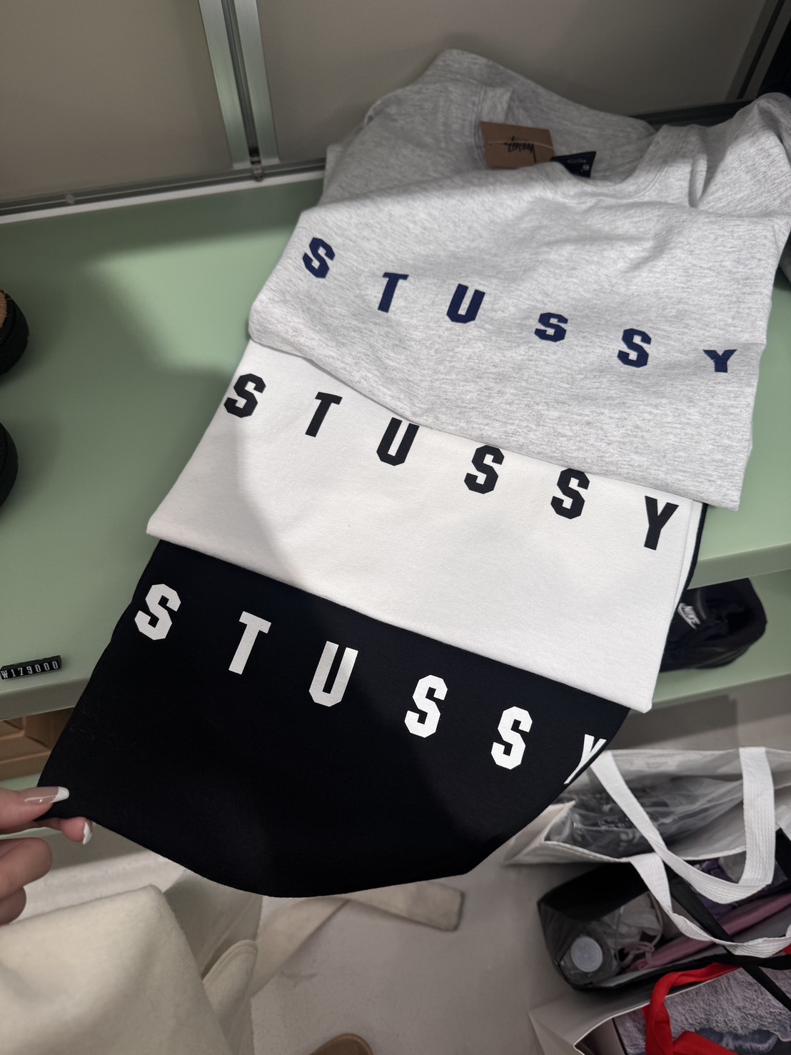 Stussy 短袖