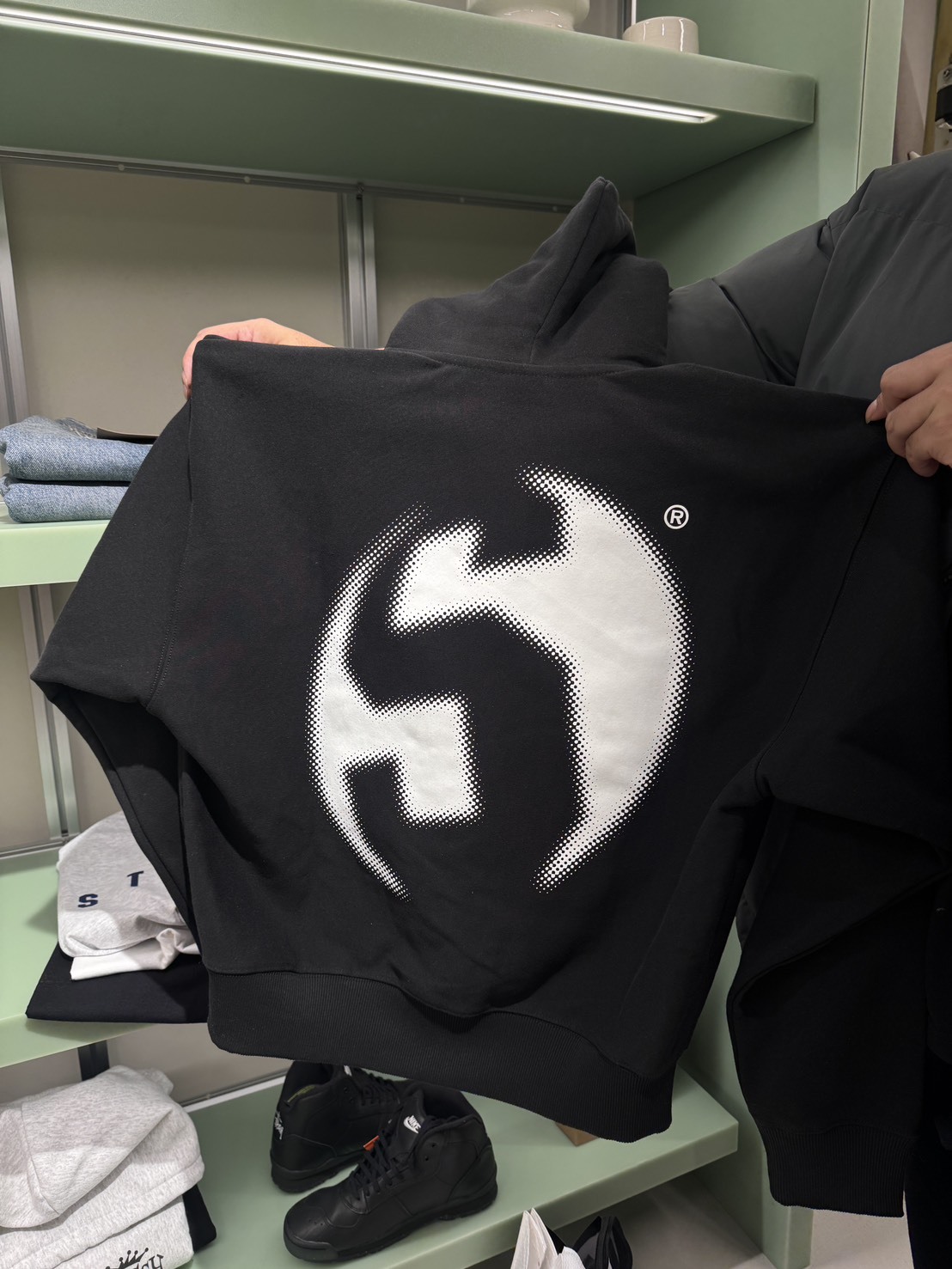 Stussy 背後大S 連帽外套