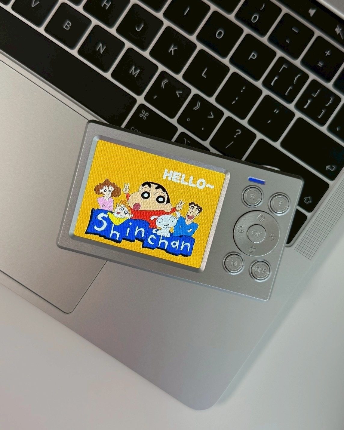 <正版授權>蠟筆小新 前後雙銀幕相機 復古 Y2K 粉色 銀色