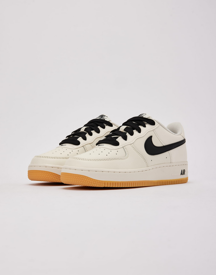 【預訂】NIKE AIR FORCE 1 奶油白黑-GS