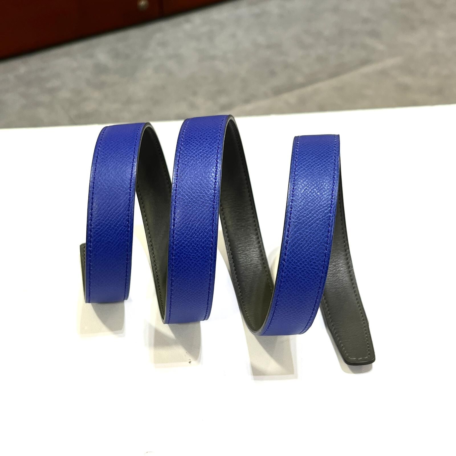 本月特價!!! 全新愛馬士皮帶,女士95碼, 22mm, 無扣, 黑色SWIFT, 藍色TOGO, HERMES BELT #BRAND NEW #香榭站正品