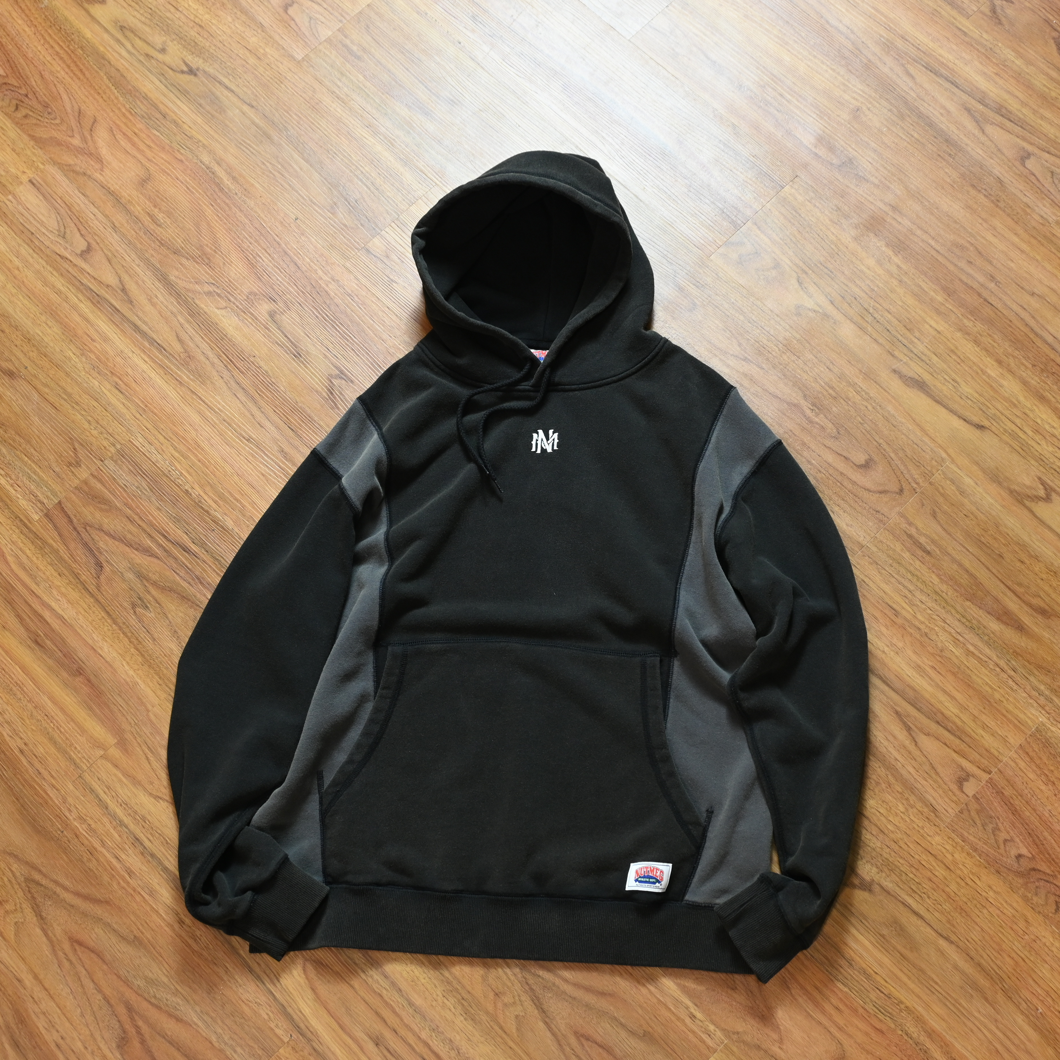 Nutmeg Tokyo Chemical Wash Switch Big hoodie