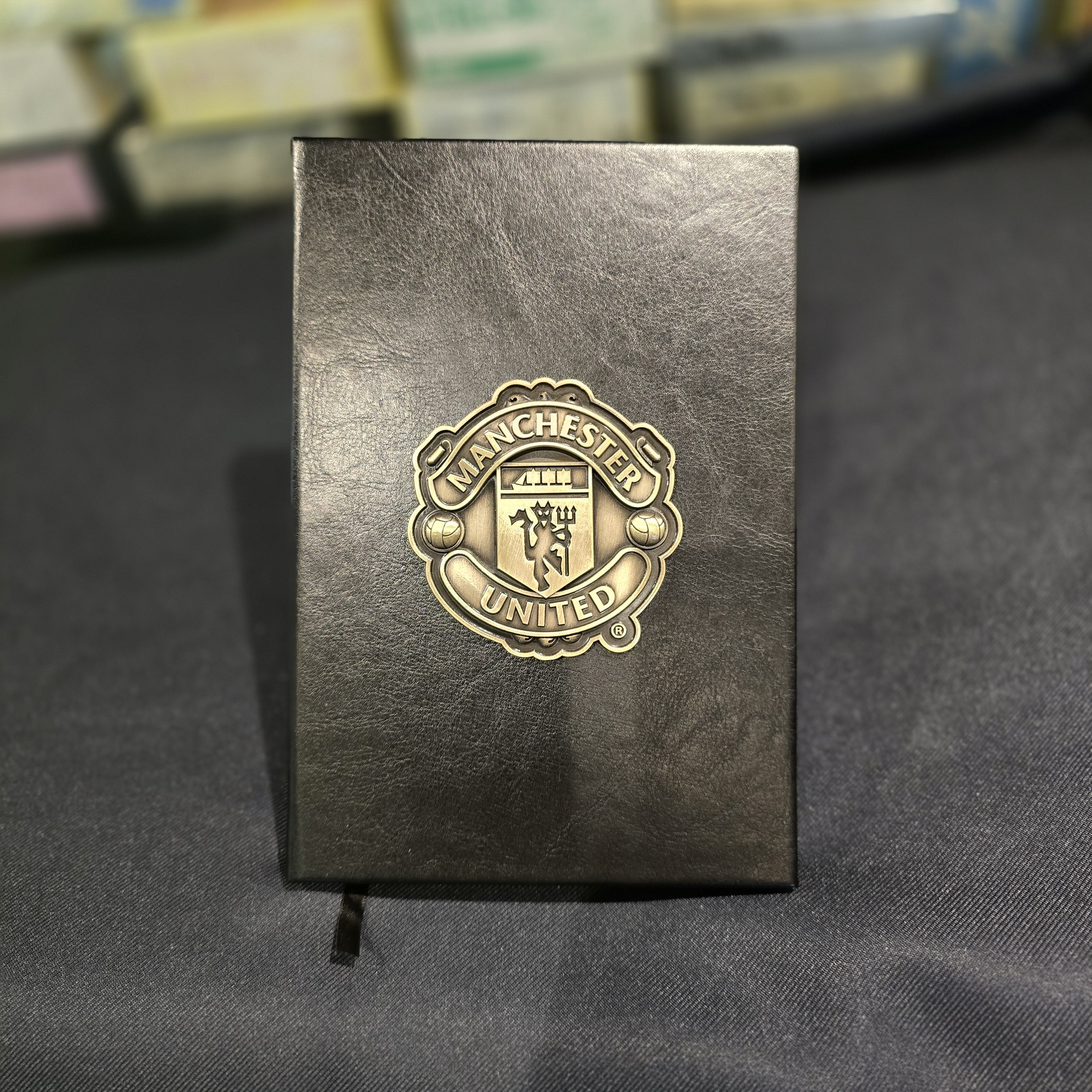 曼聯黑色A5立體會徽記事簿