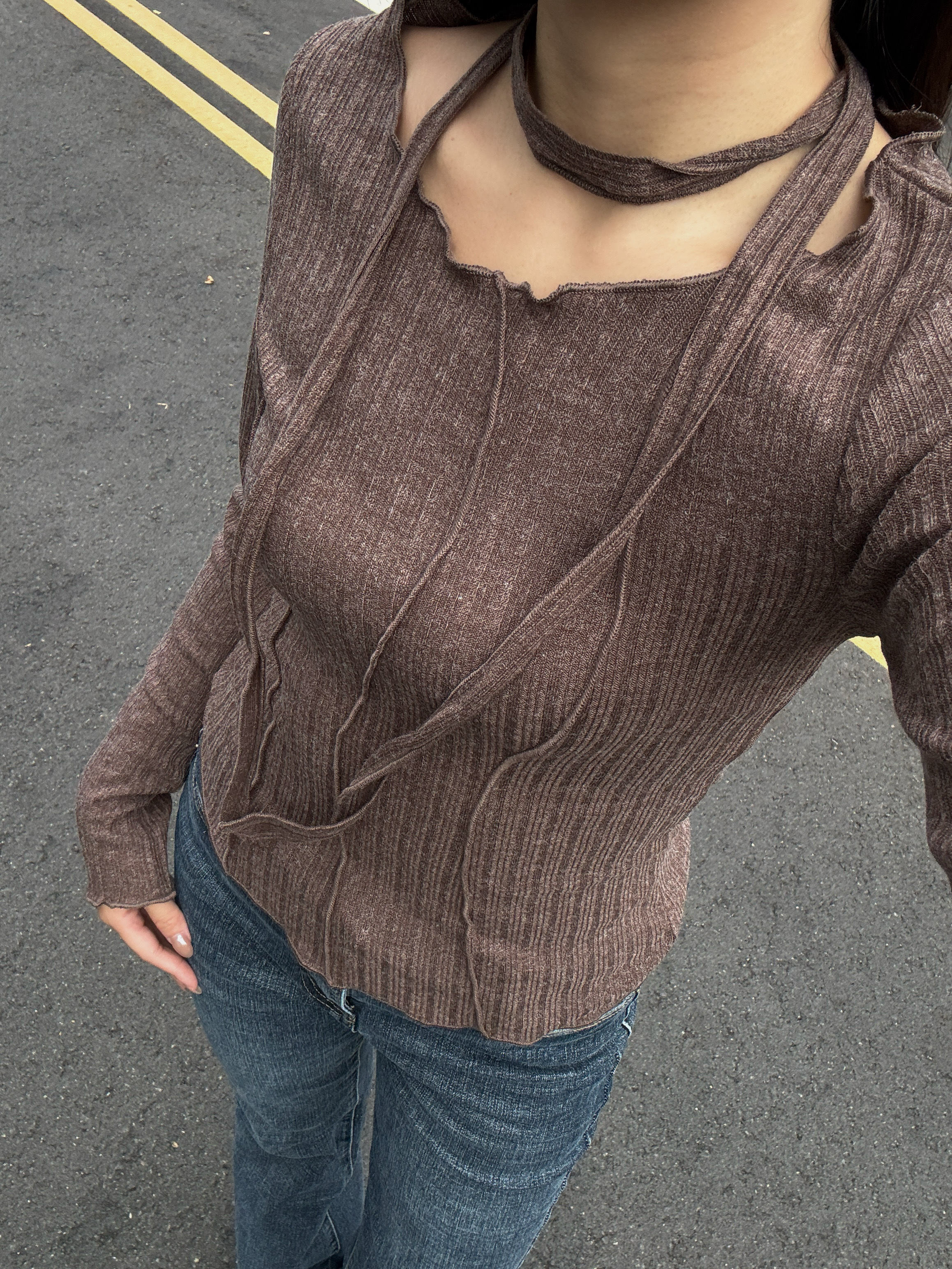 附脖帶🪞坑條車線薄長袖上衣(2色)