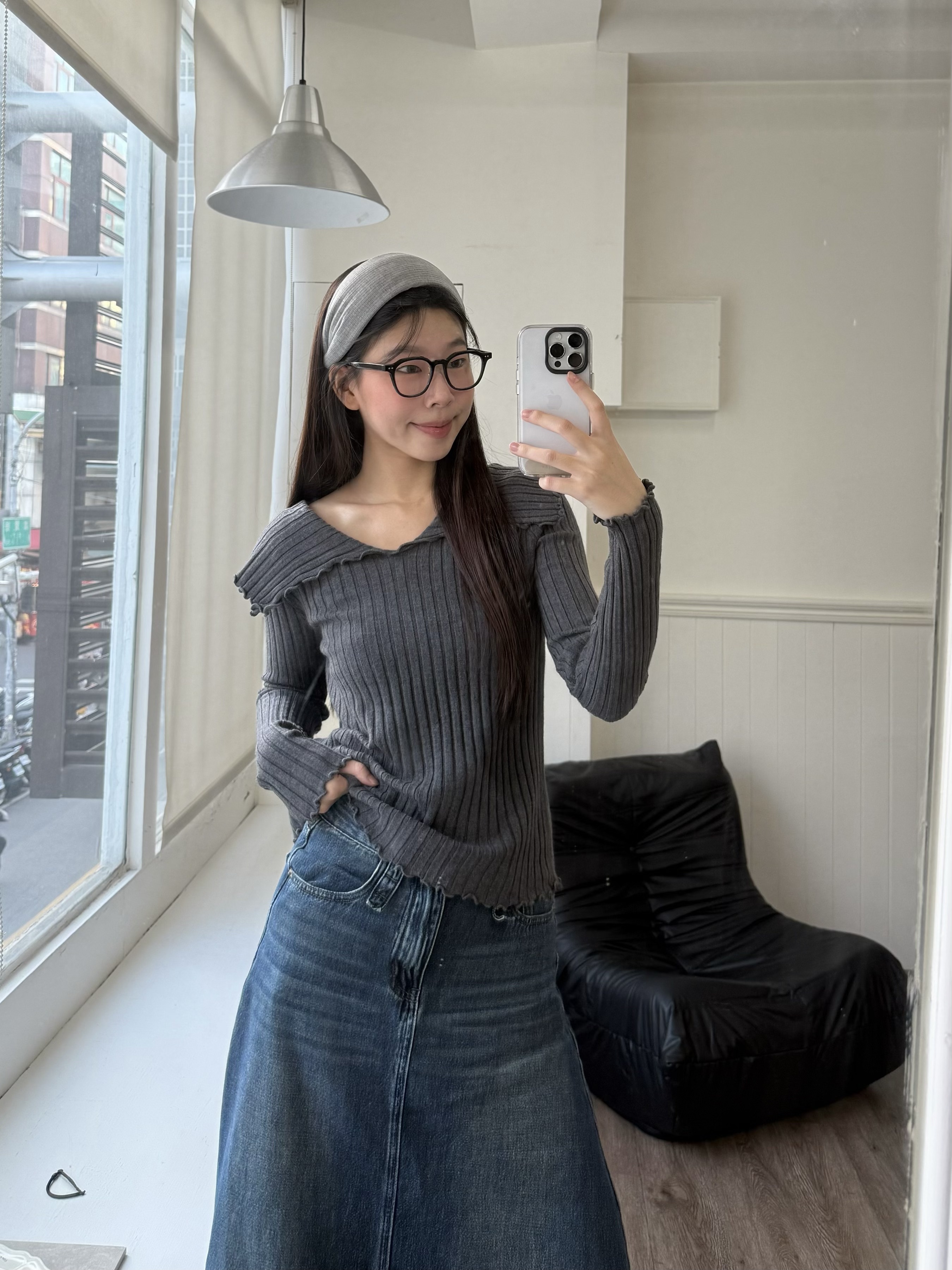 安迪絨木耳邊翻領設計上衣