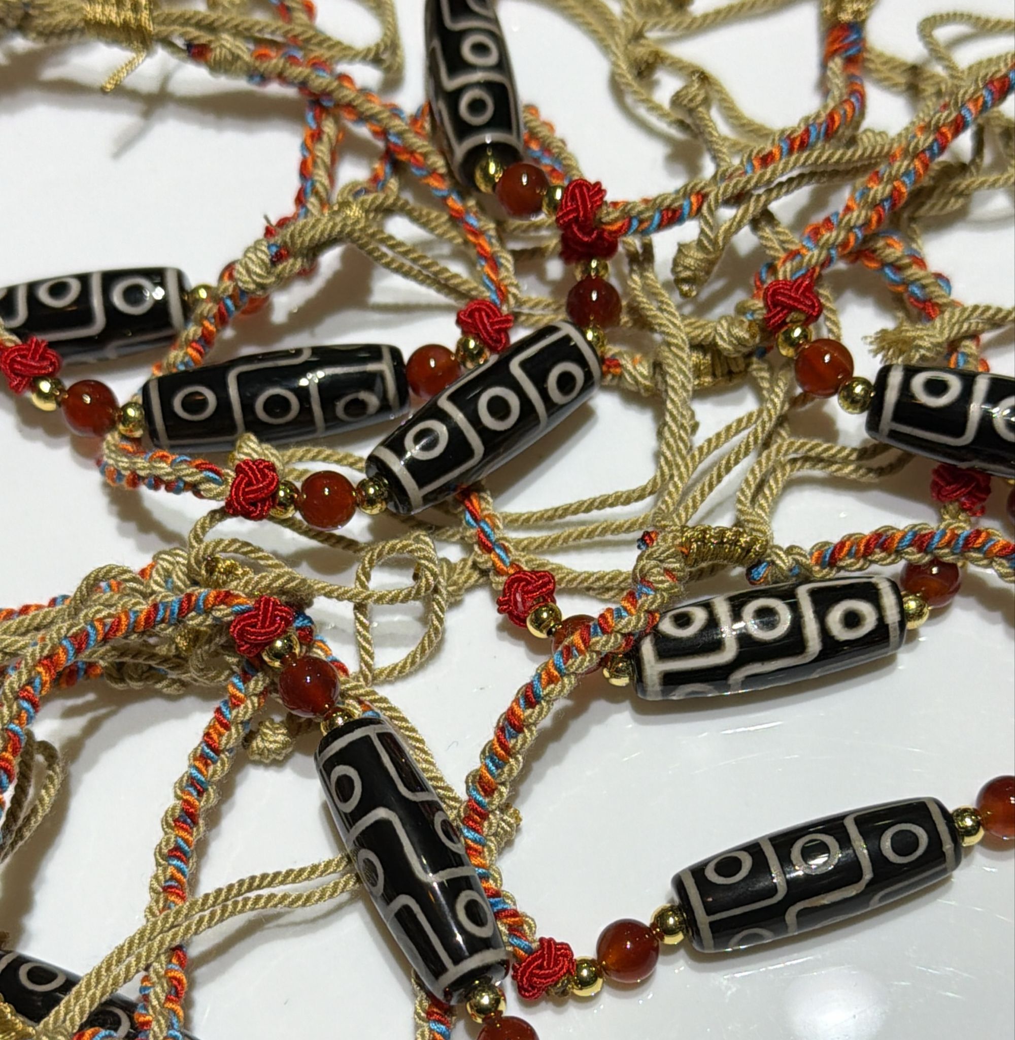 251115 -C33 九眼天珠編織手繩