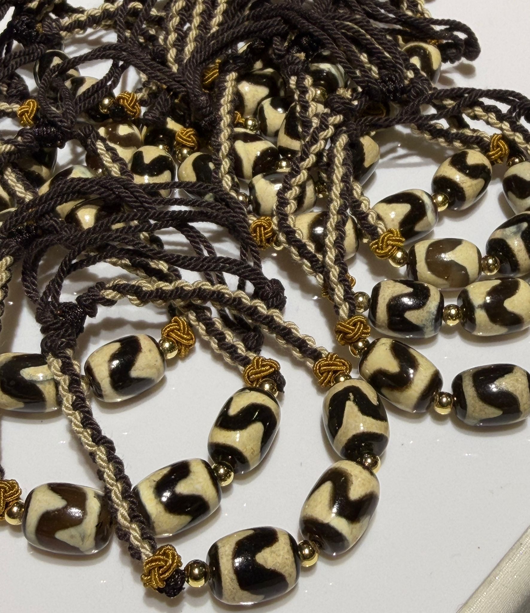 251115 -C34 虎牙天珠編織手繩