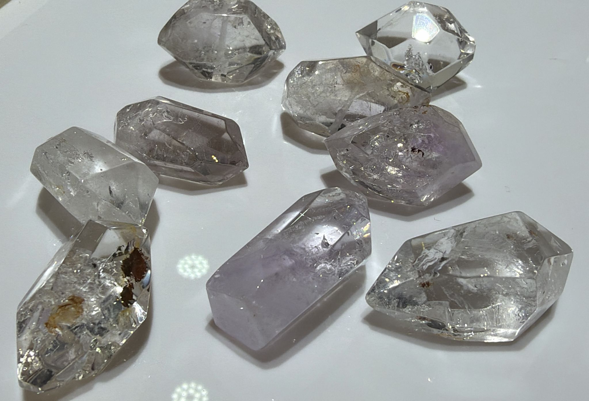 251115 -C61 美國黃油單雙尖閃靈原石