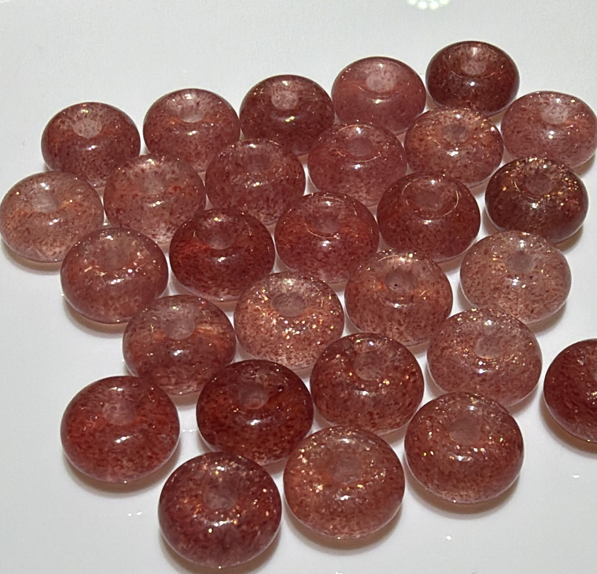 251115 - C62 清水體紅草莓平安扣小隔珠1粒