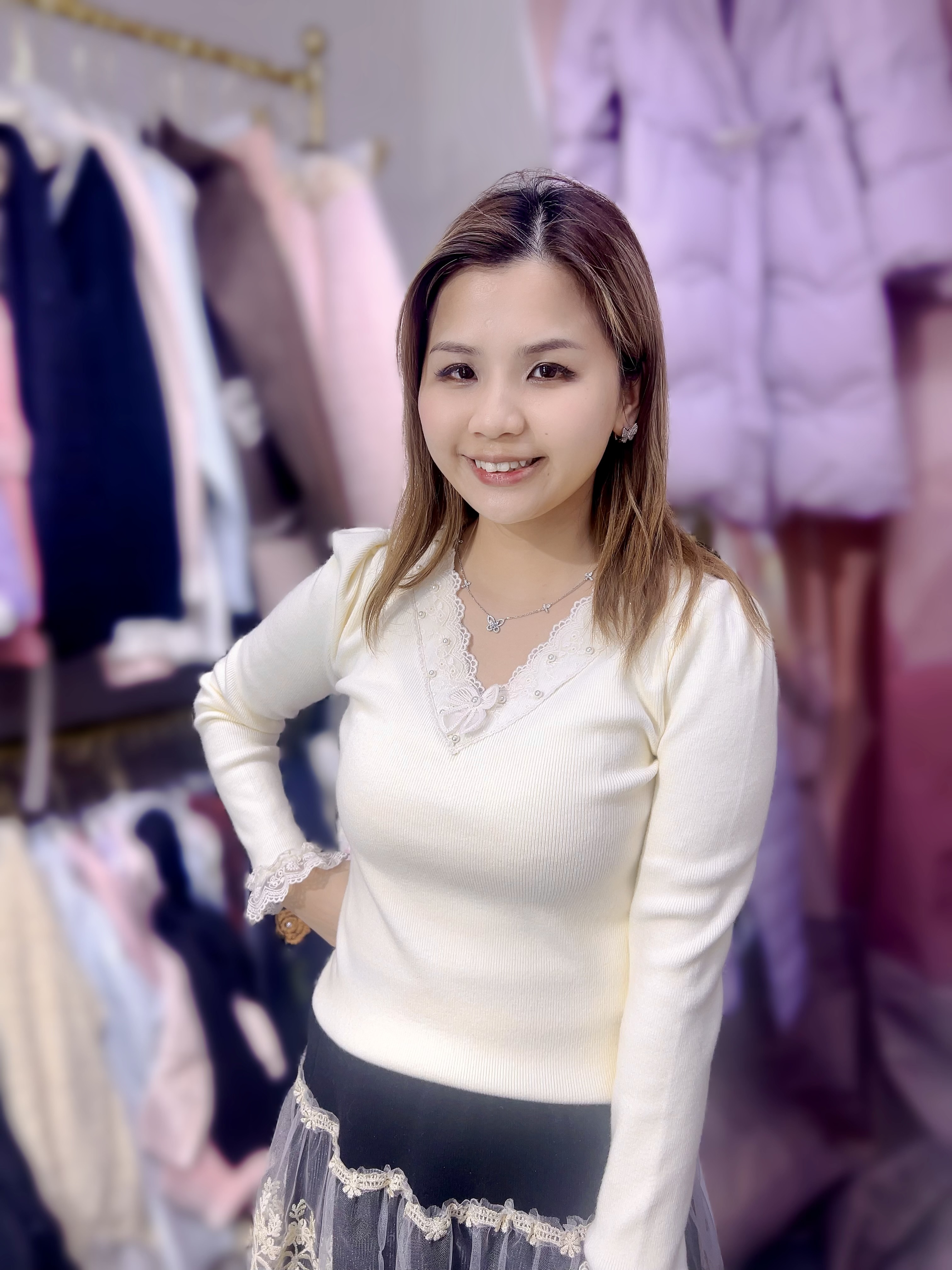 DE40  lace彈力T  胸34-46 長22  原價$249