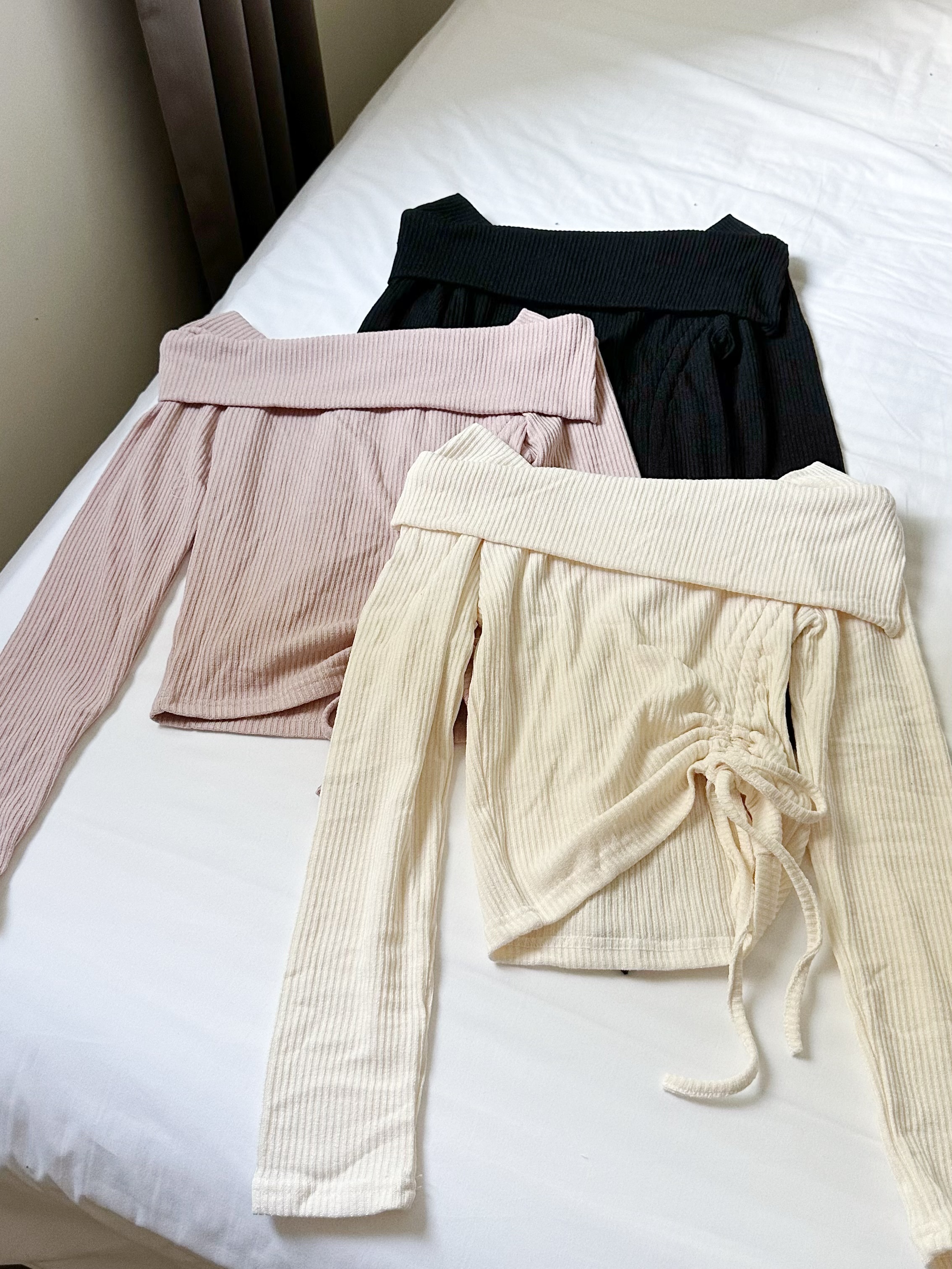 T1174｜知性少女˚.🎀༘⋆ 小性感一字膊束腰長袖上衣