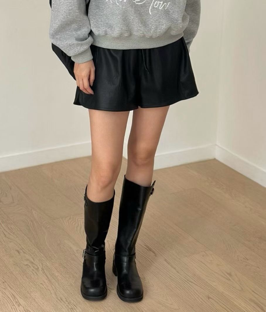 調節鬆緊PU皮短褲