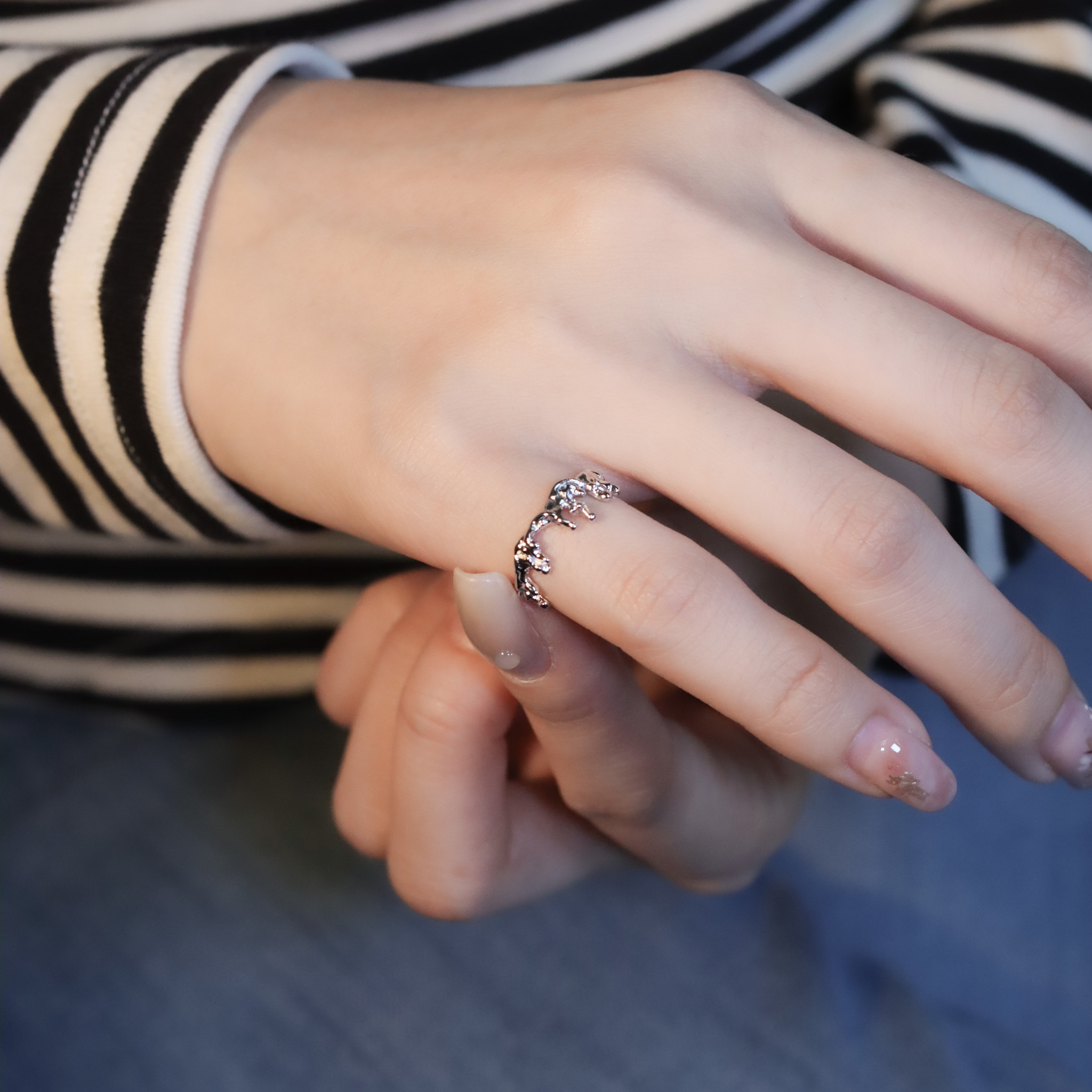 | 925純銀・白金 | 熔岩暖意尾戒 | RI0982 |