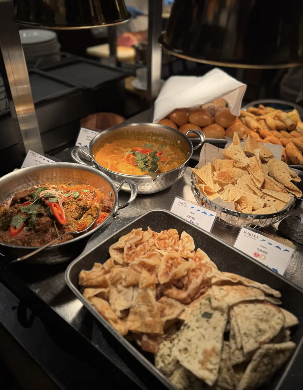 海灣餐廳位於海灣樓大廳