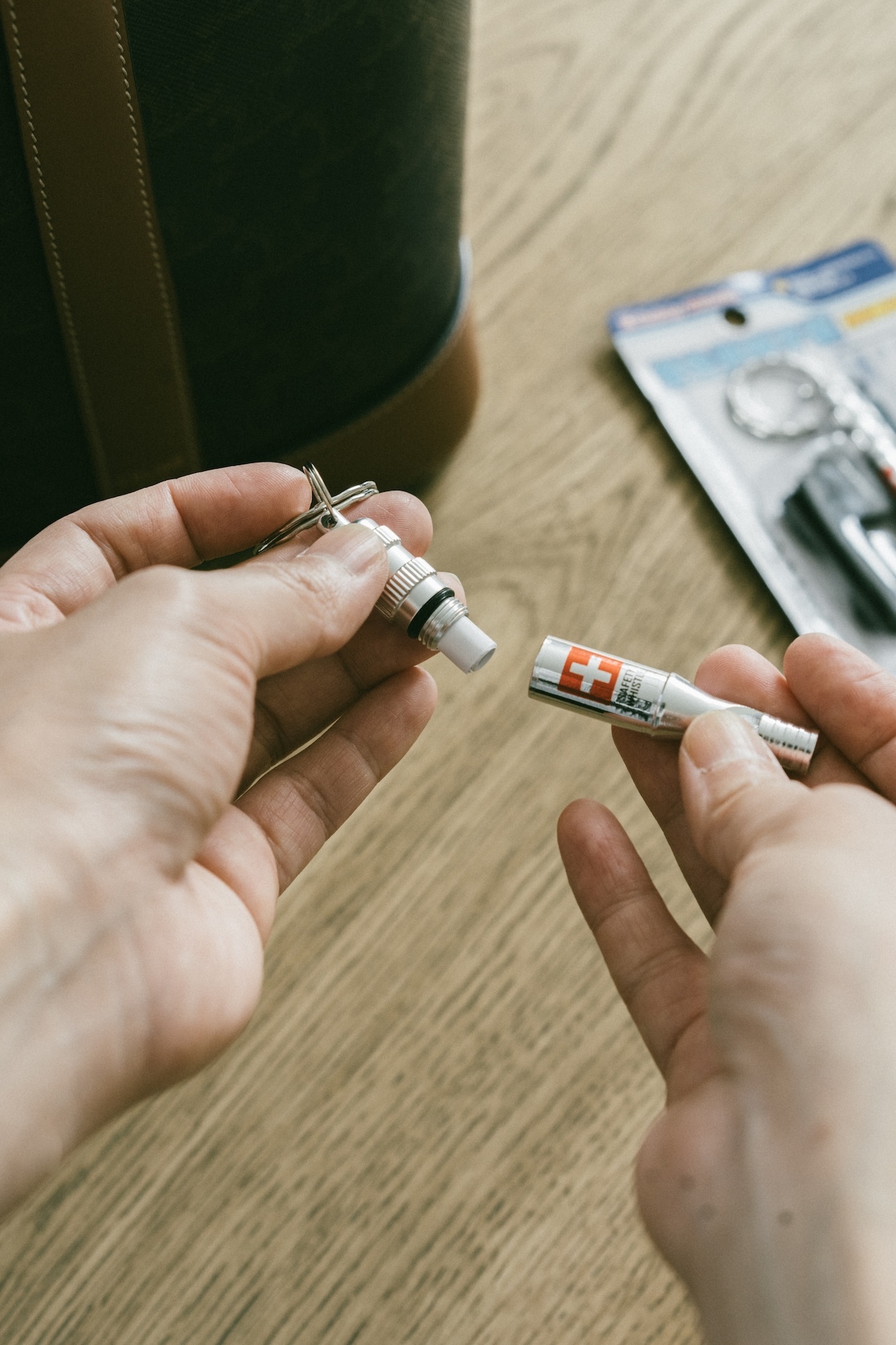 日本防災定位緊急用呼子笛（附掛繩／個人資料卡）