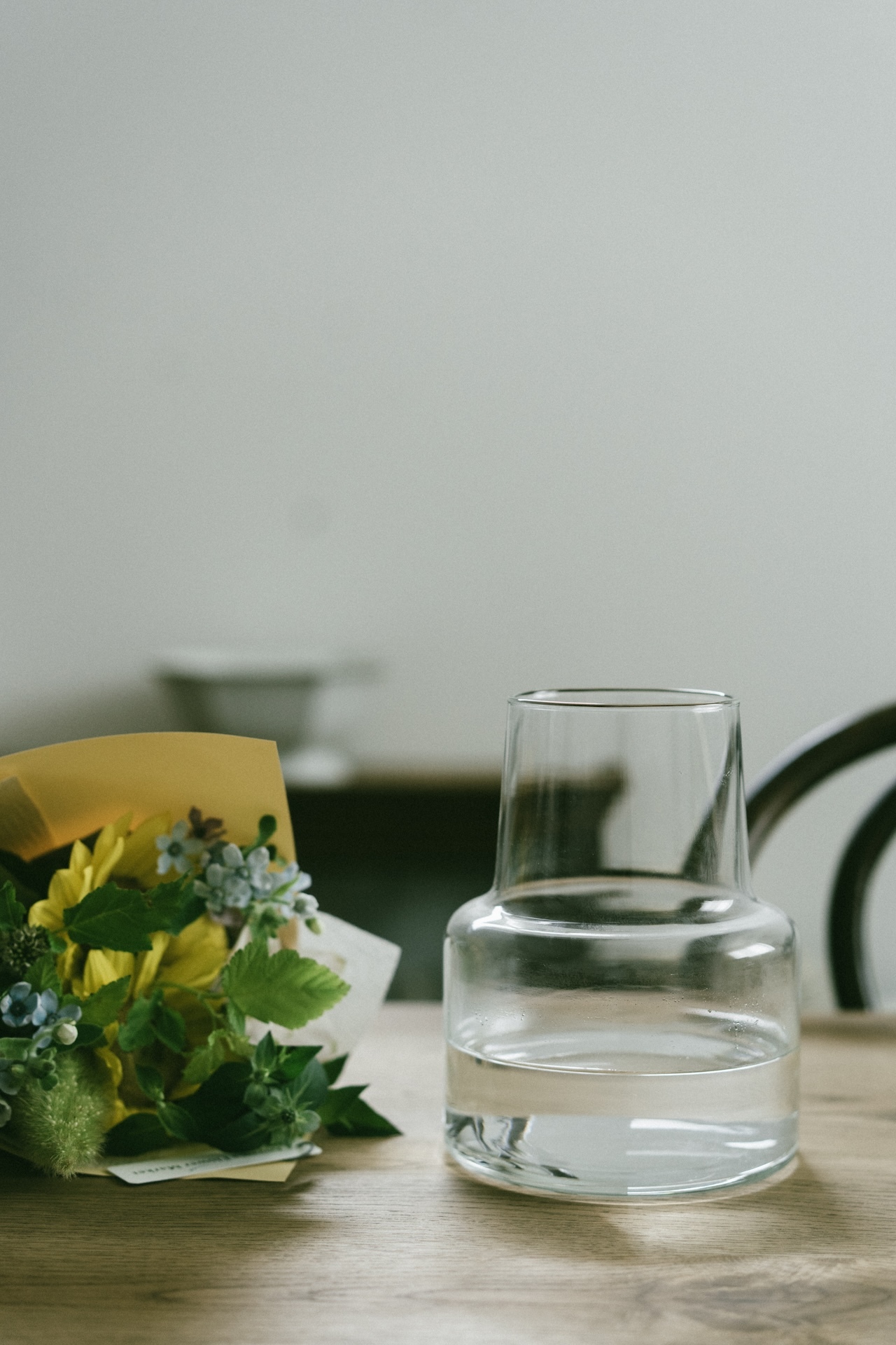 志成販売春夏新作清透玻璃修長花器／真鍮花托插盤