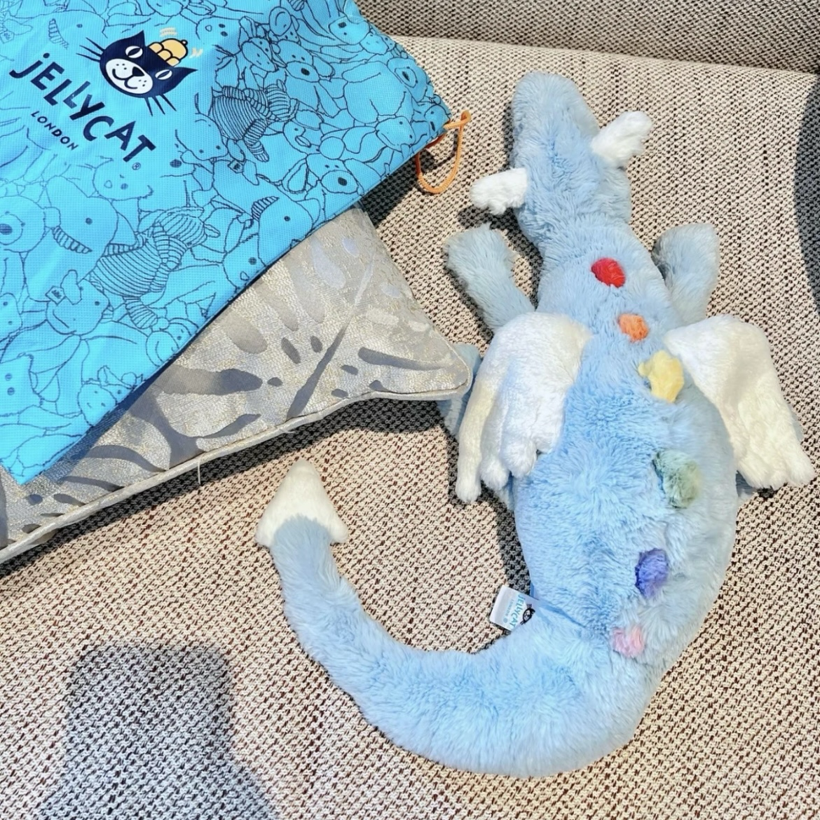 JELLYCAT 雪龍 彩虹 天空藍 毛絨 娃娃 玩偶