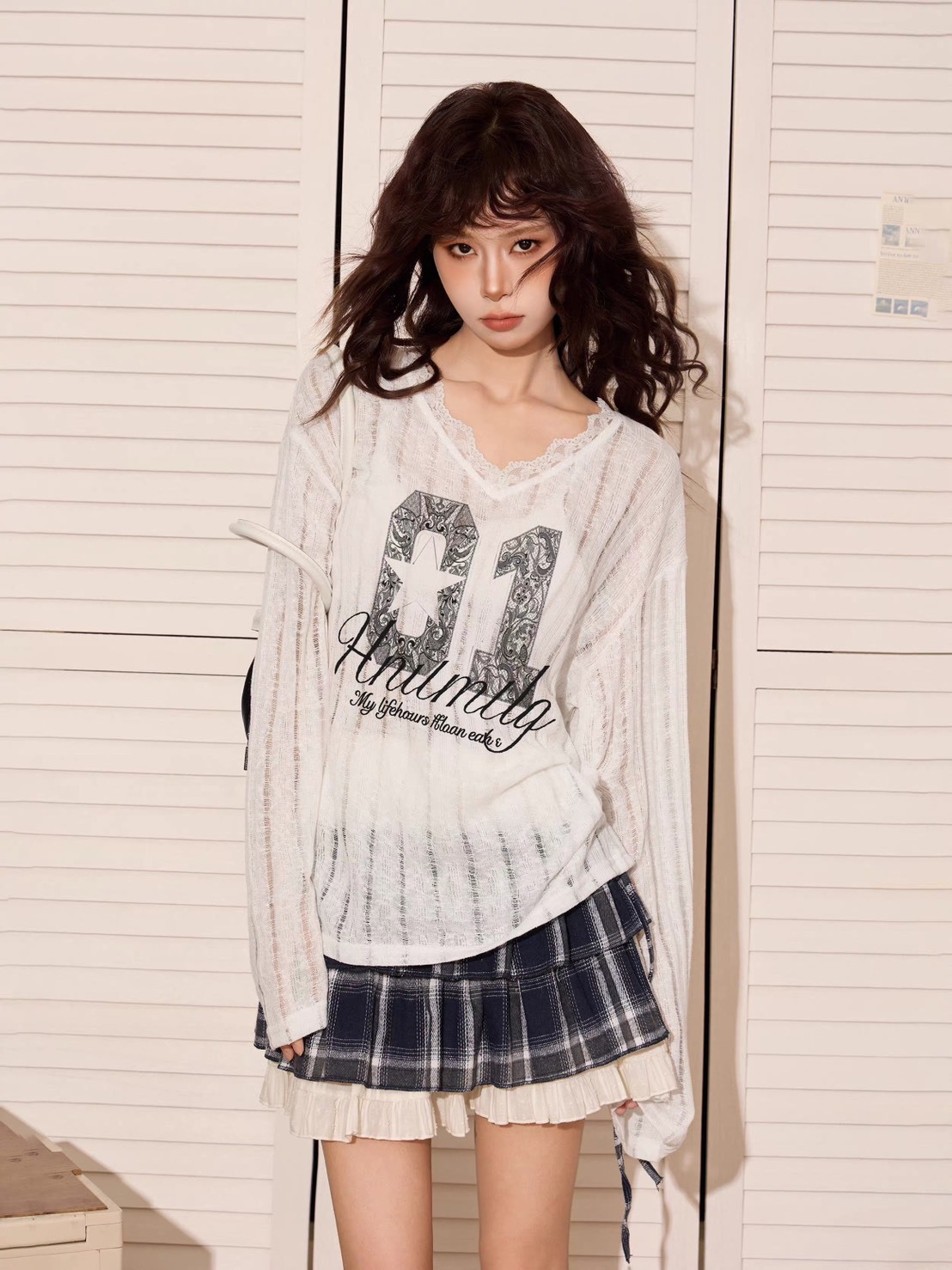 透膚軟針織蕾絲慵懶風上衣