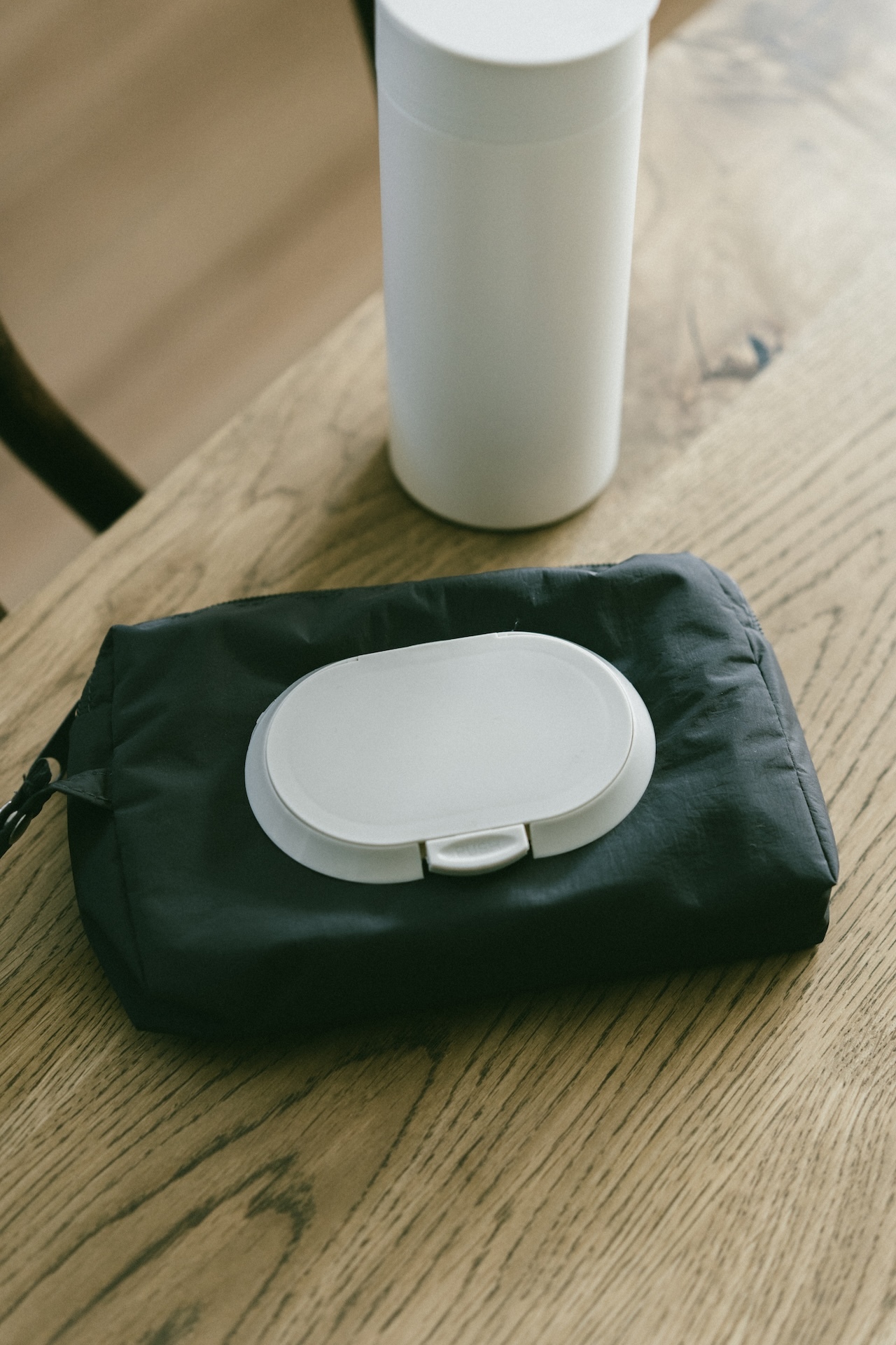 3coins 硬殼好開口拉鍊濕紙巾隨身收納袋