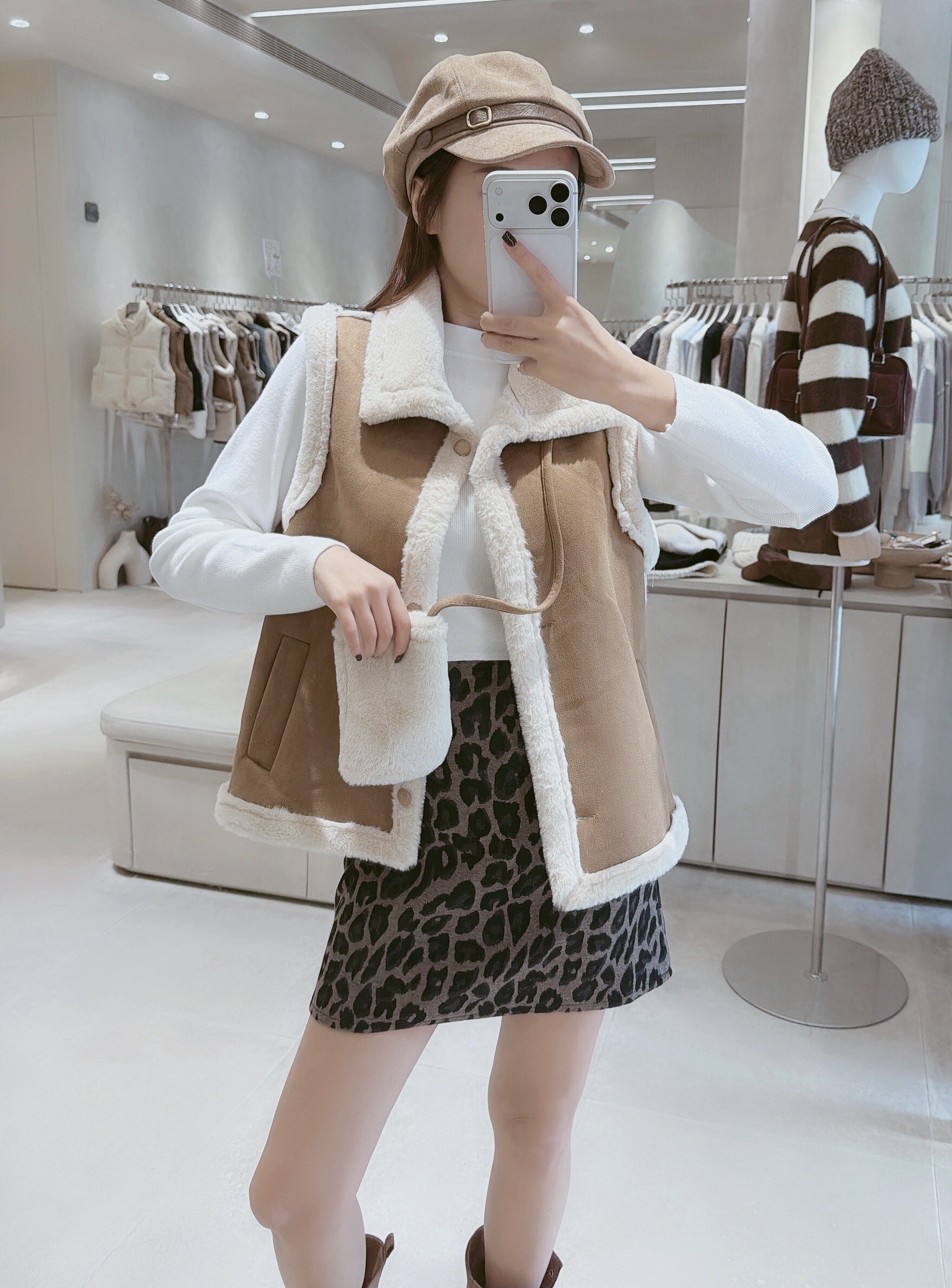 翻領麂皮素色毛毛背心+包包