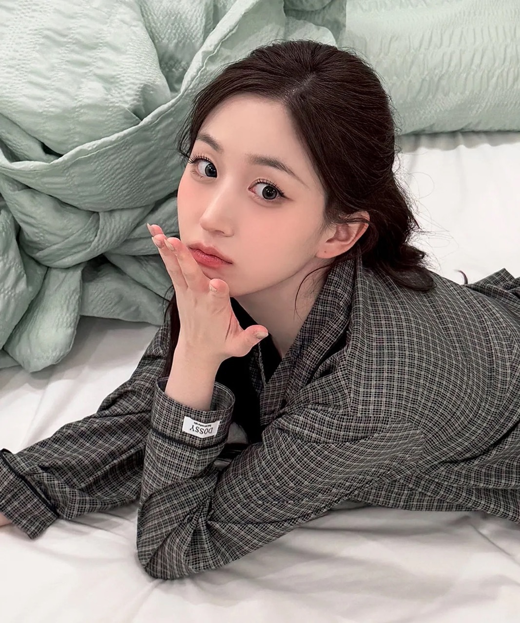 🇰🇷 Dossy Dust Long Sleeve Pajamas Set 炭灰 格紋 睡衣 套裝 組合 長袖 長褲 NMIXX Haewon 吳海嫄同款 / 預購