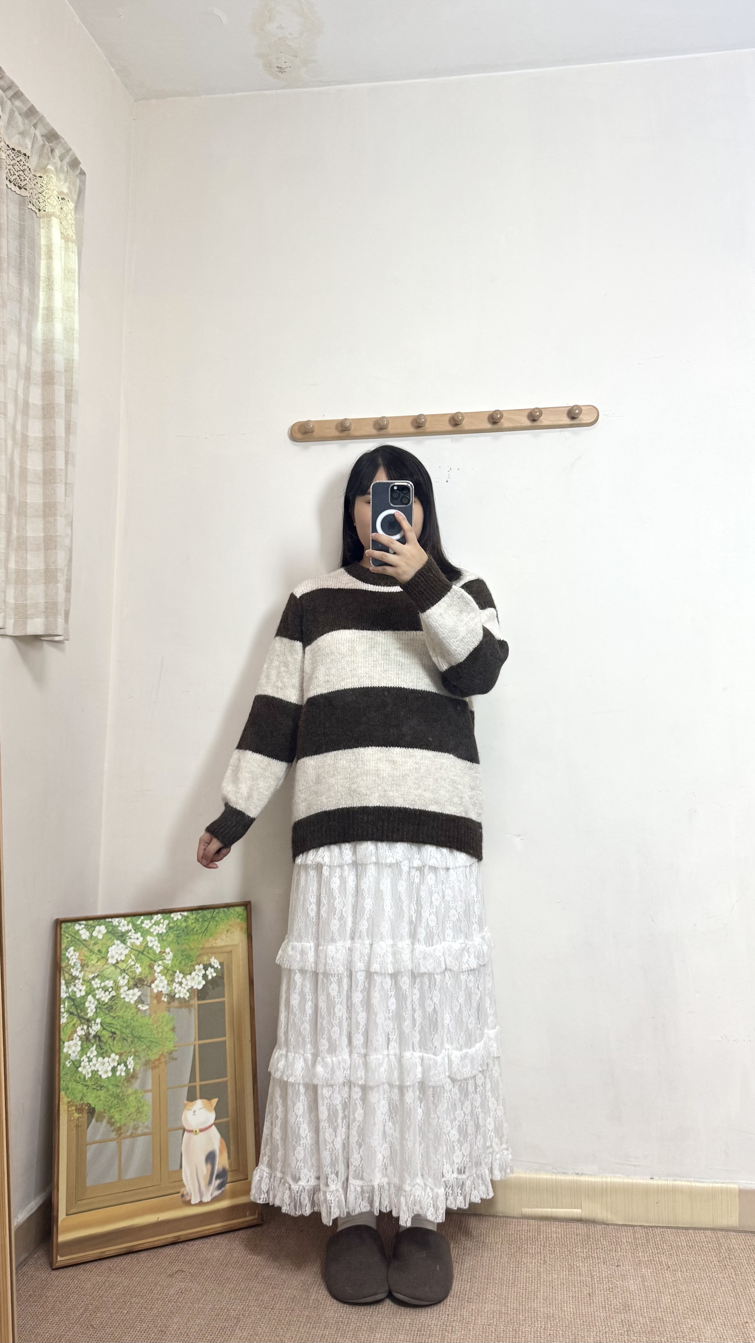 圓領闊間針織長袖