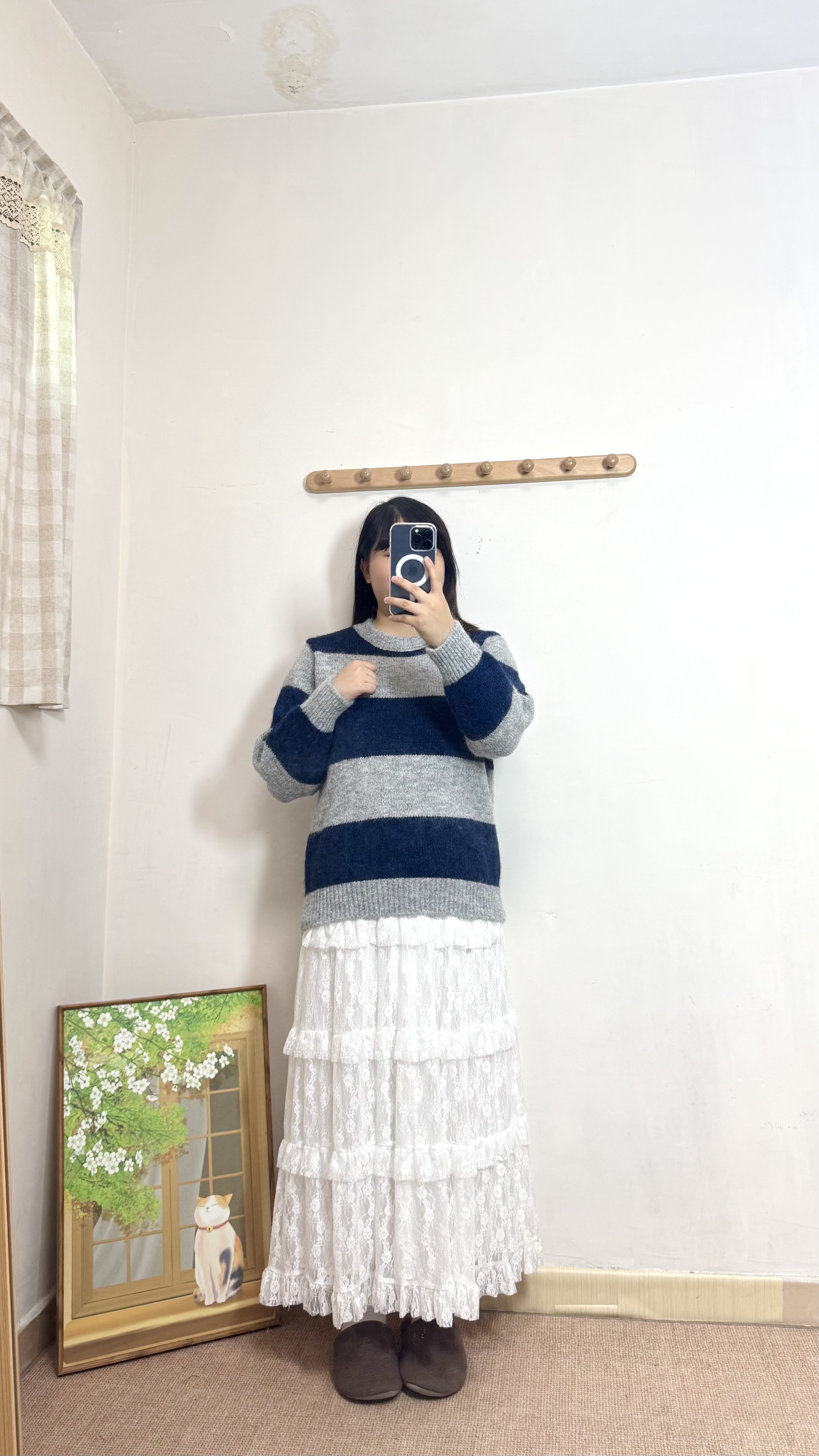 圓領闊間針織長袖