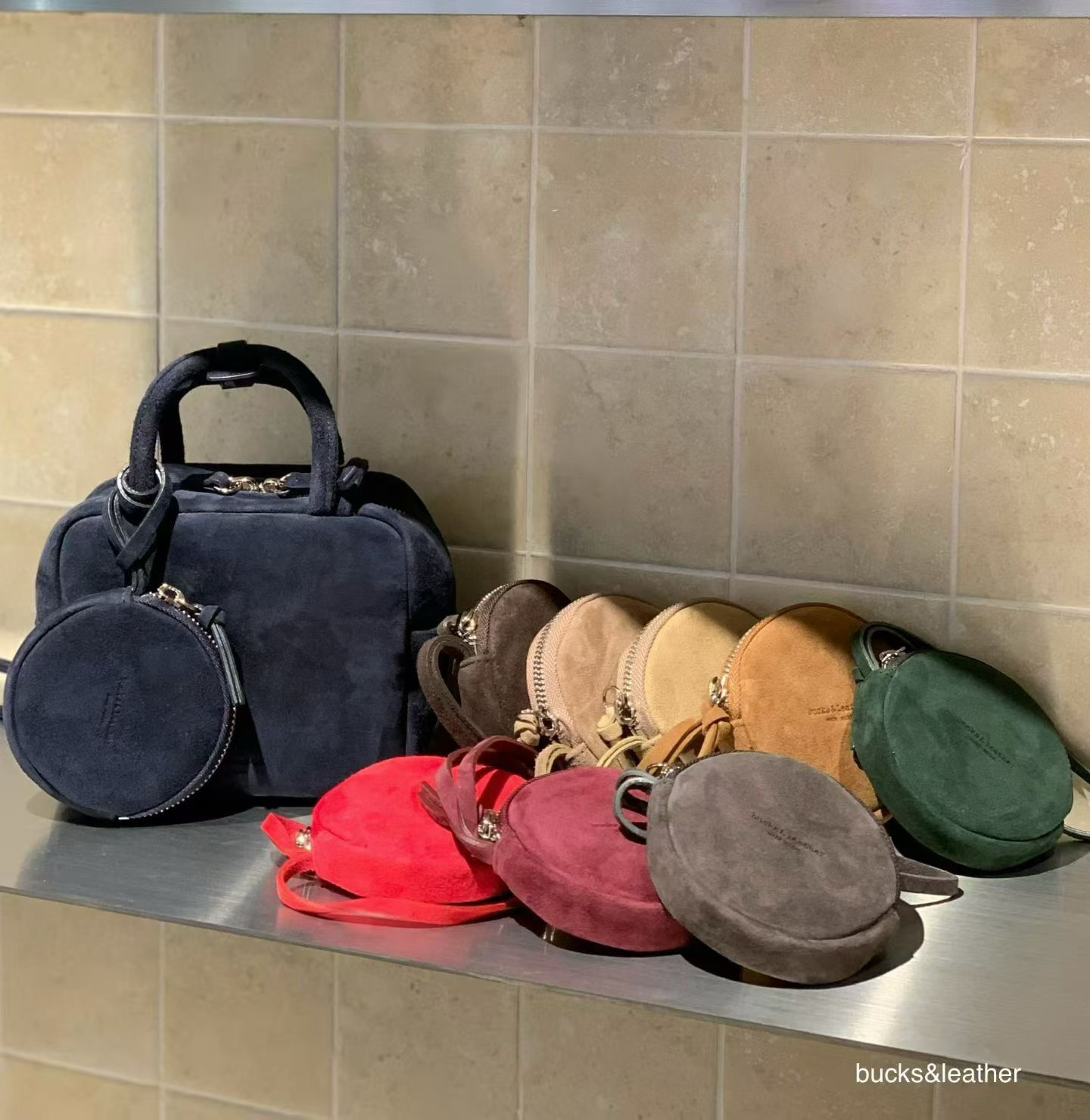 BU5210 25FW 馬卡龍零錢收納包 - 翻毛山羊皮 (優惠碼不適用)