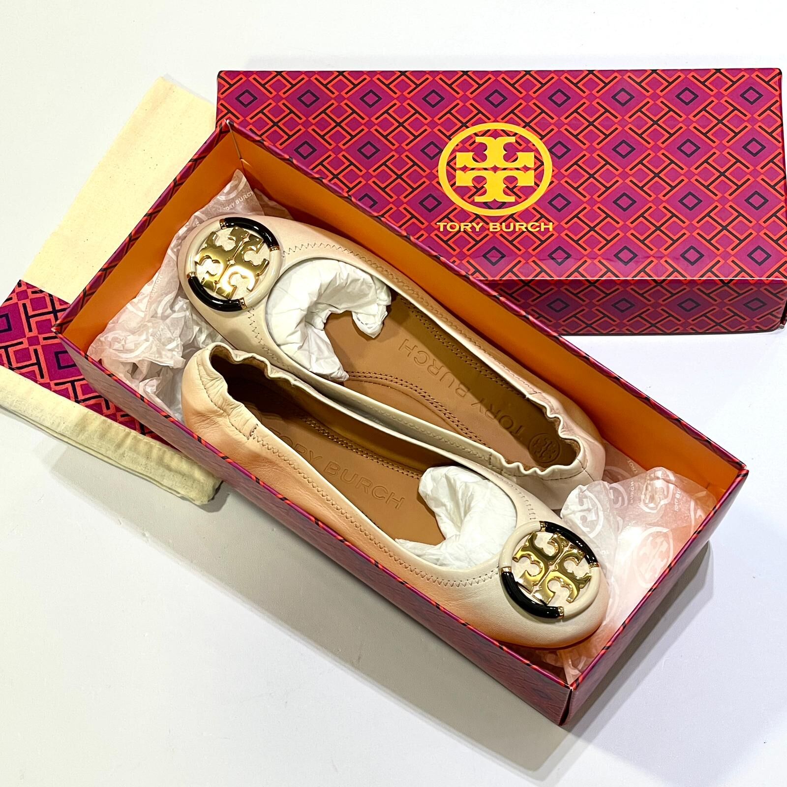 只有35碼~全球最抵!!! 全新TORY BURCH平底鞋 羊毛白小羊皮 #BRAND NEW #香榭站正品