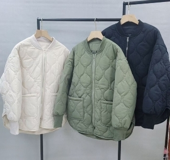 KE1731   -OS0011 菱格夾棉外套 胸44，長27