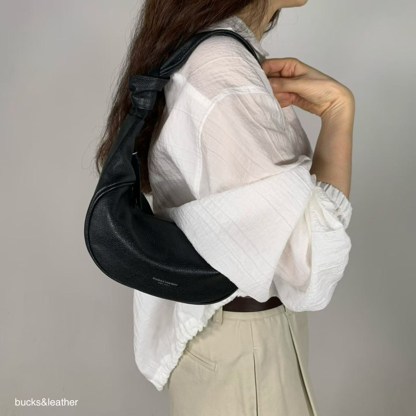 BU5225 25FW 簡約打結款司康包