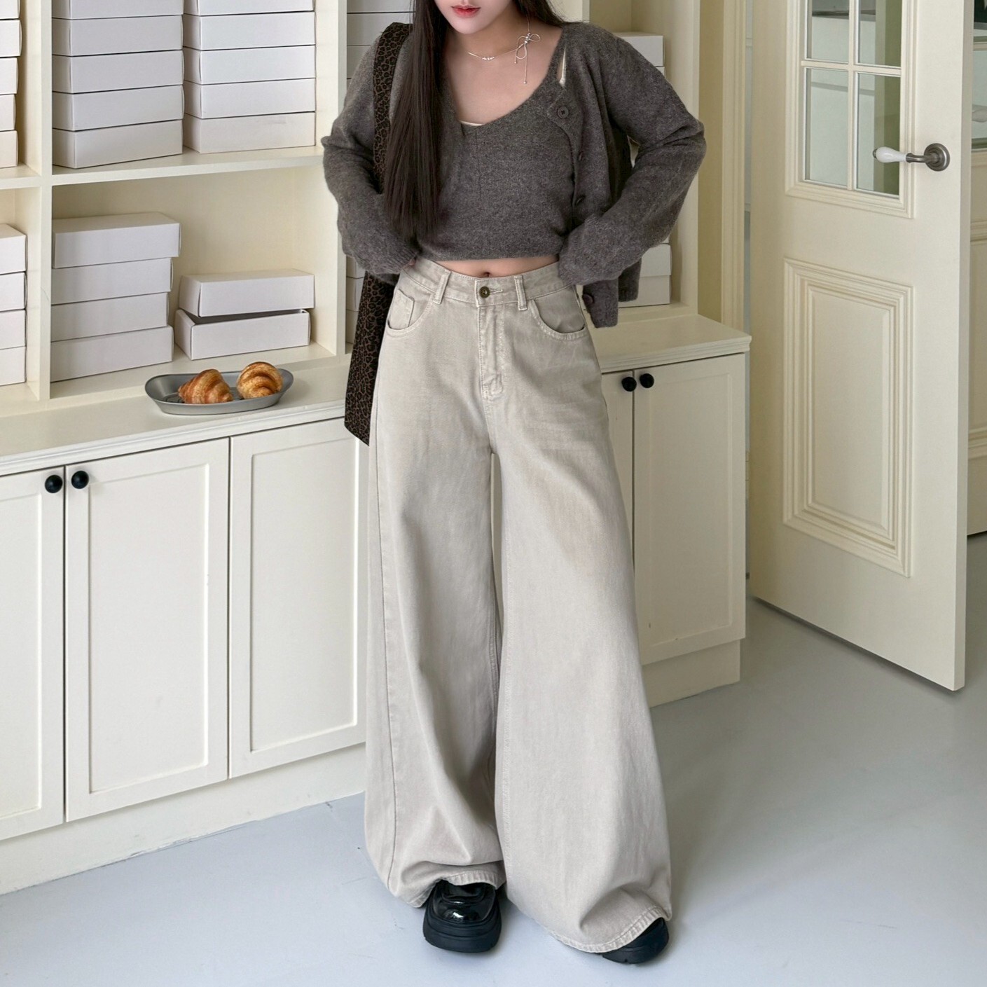 /𝙘𝙝𝙞𝙝/ 奶茶手信 牛仔直筒褲