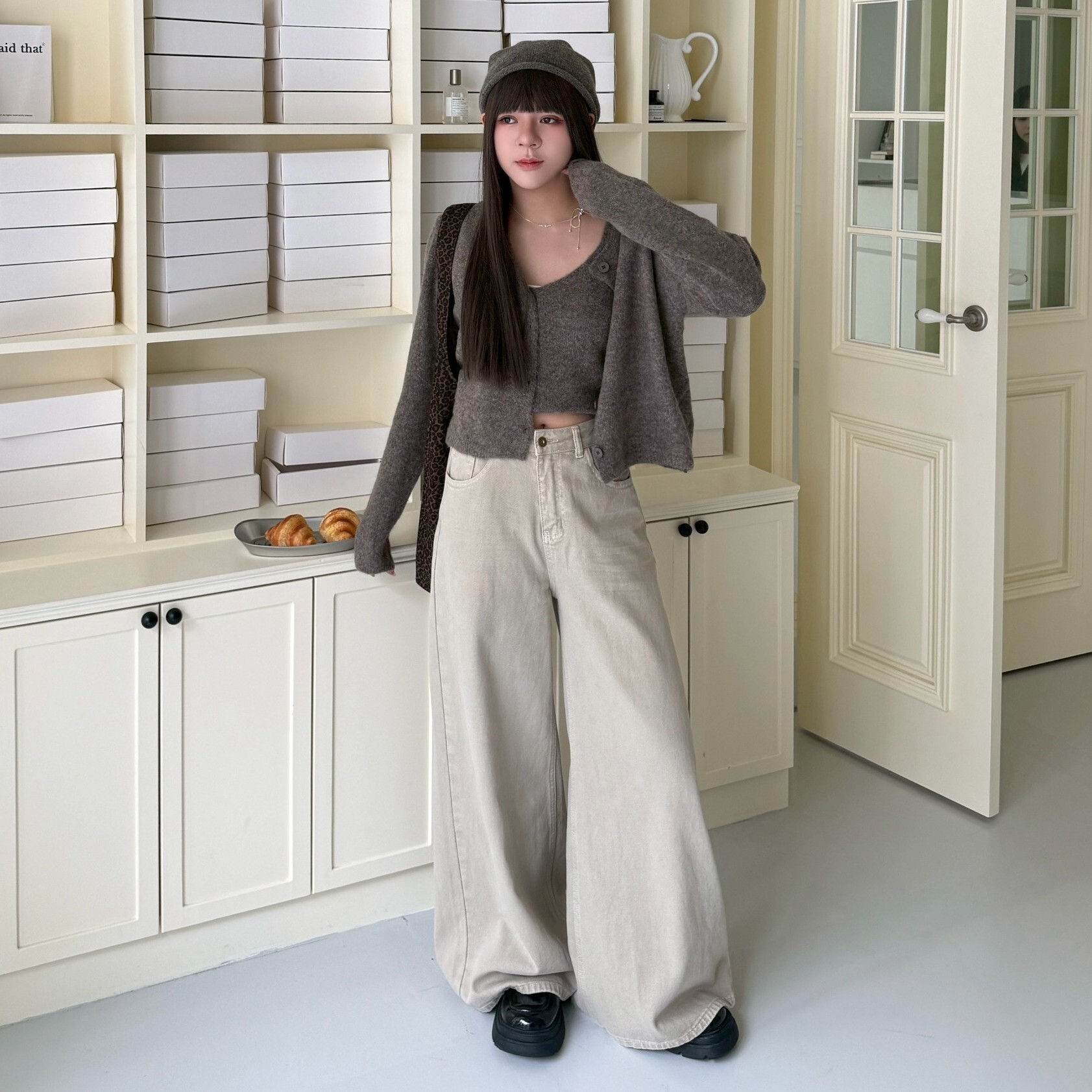 /𝙘𝙝𝙞𝙝/ 奶茶手信 牛仔直筒褲