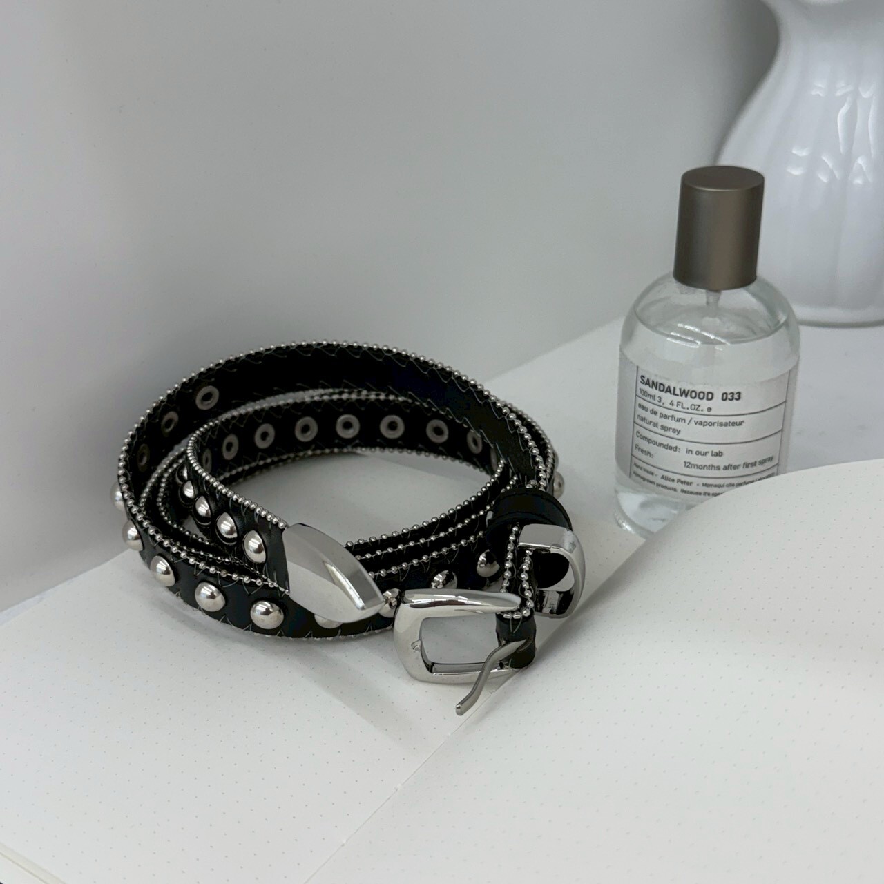 簡約絕配!單排鉚釘質感皮帶