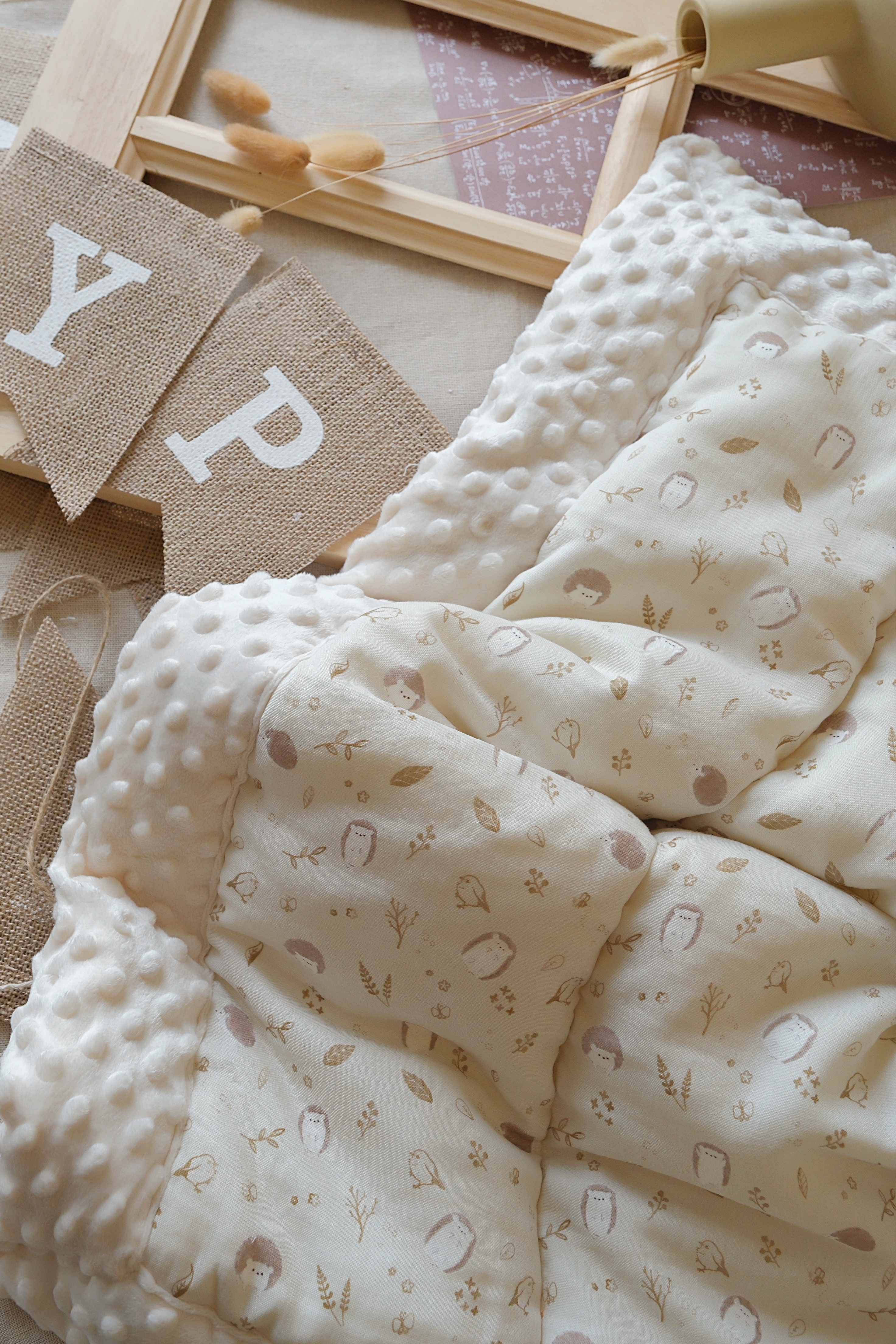 Hi Y.P store-柔暖舒眠毯-獨家設計款-秋葉刺蝟