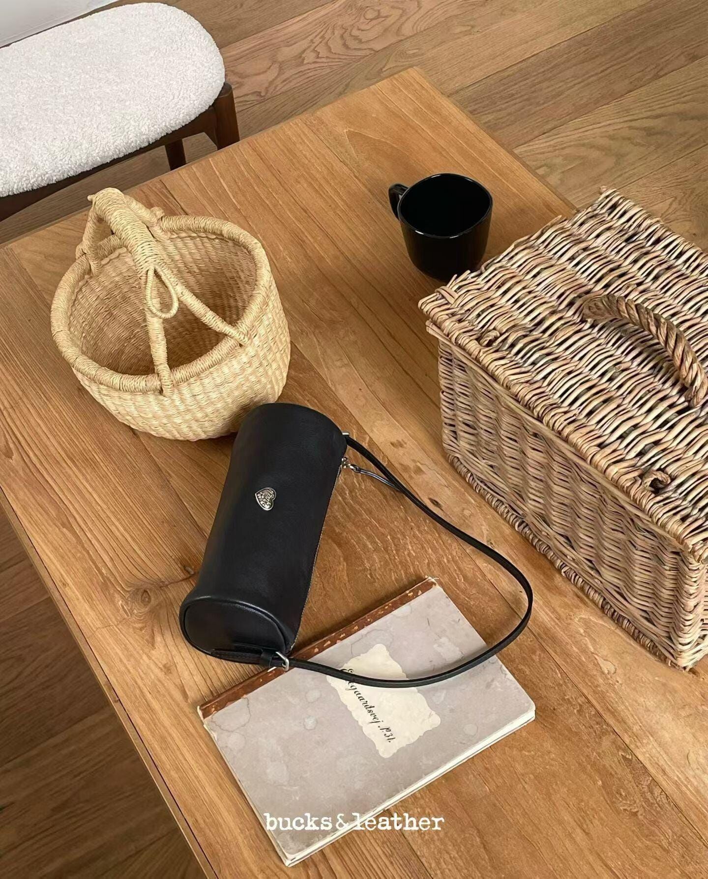 BU5238 人氣款圓筒包