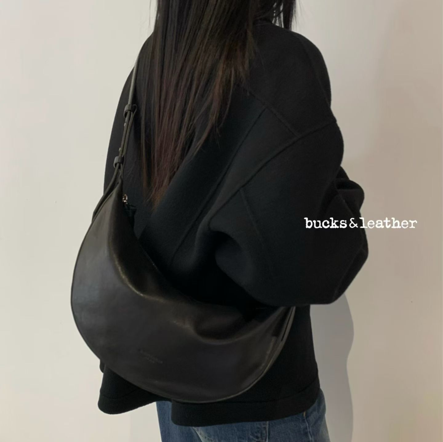 BU5239 新款月牙斜挎包