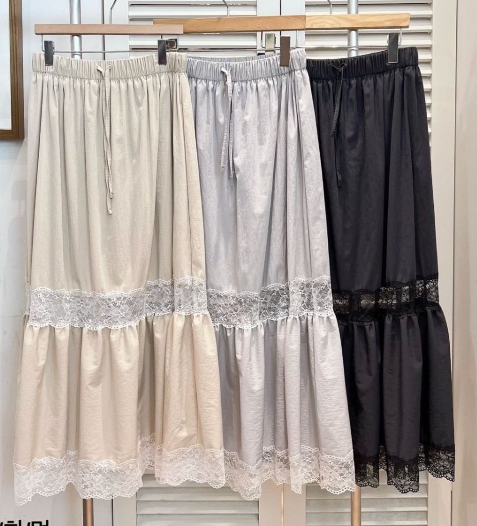 LUXE 百搭簡約蕾絲長裙（K11 FA835）