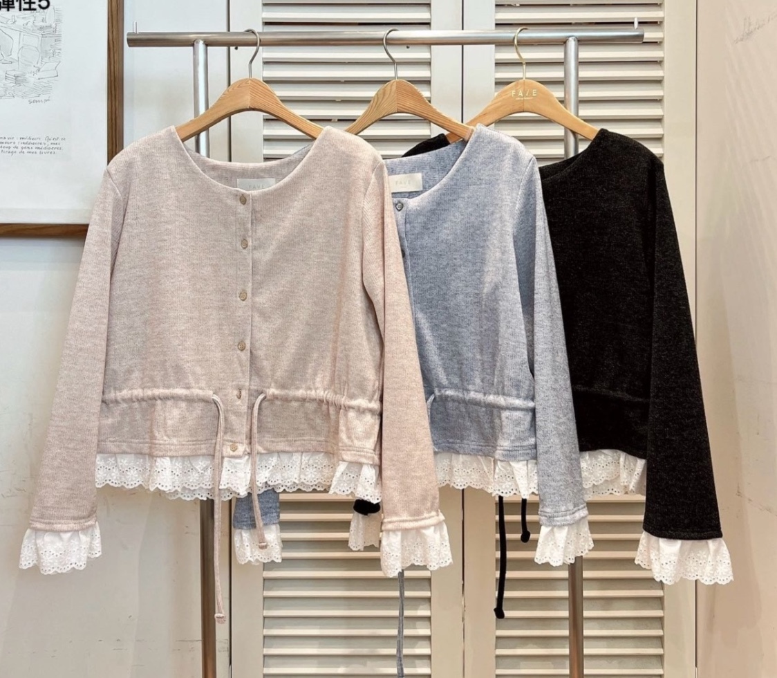 LUXE 蕾絲邊甜美開衫外套（K11 FA840）