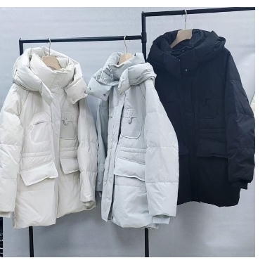 KE1717  羽絨外套VS0017   胸48，長30，夾10