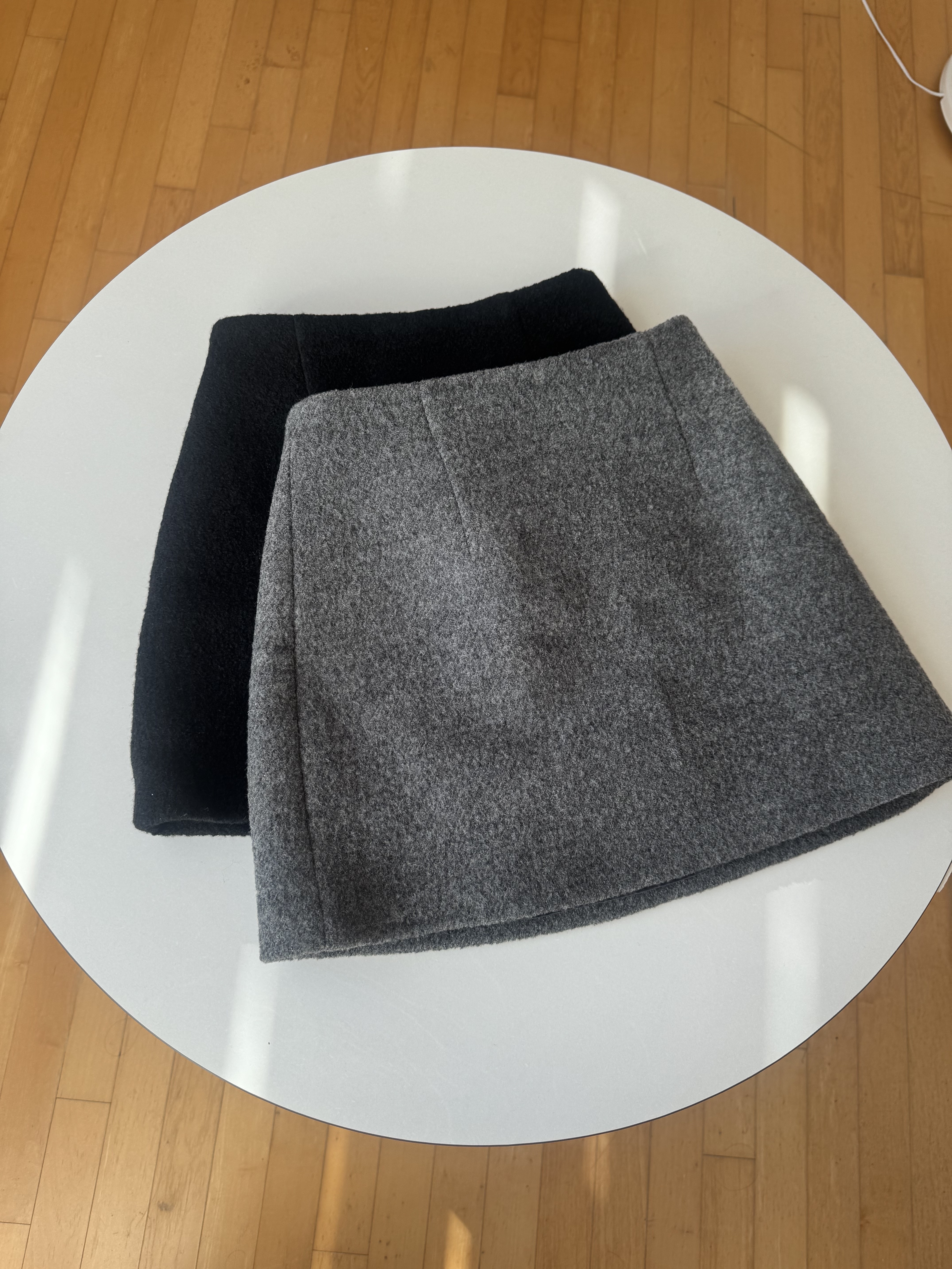 Mini wool skirt