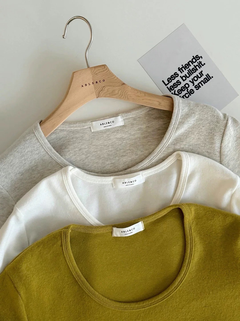 質感高彈U領內搭上衣