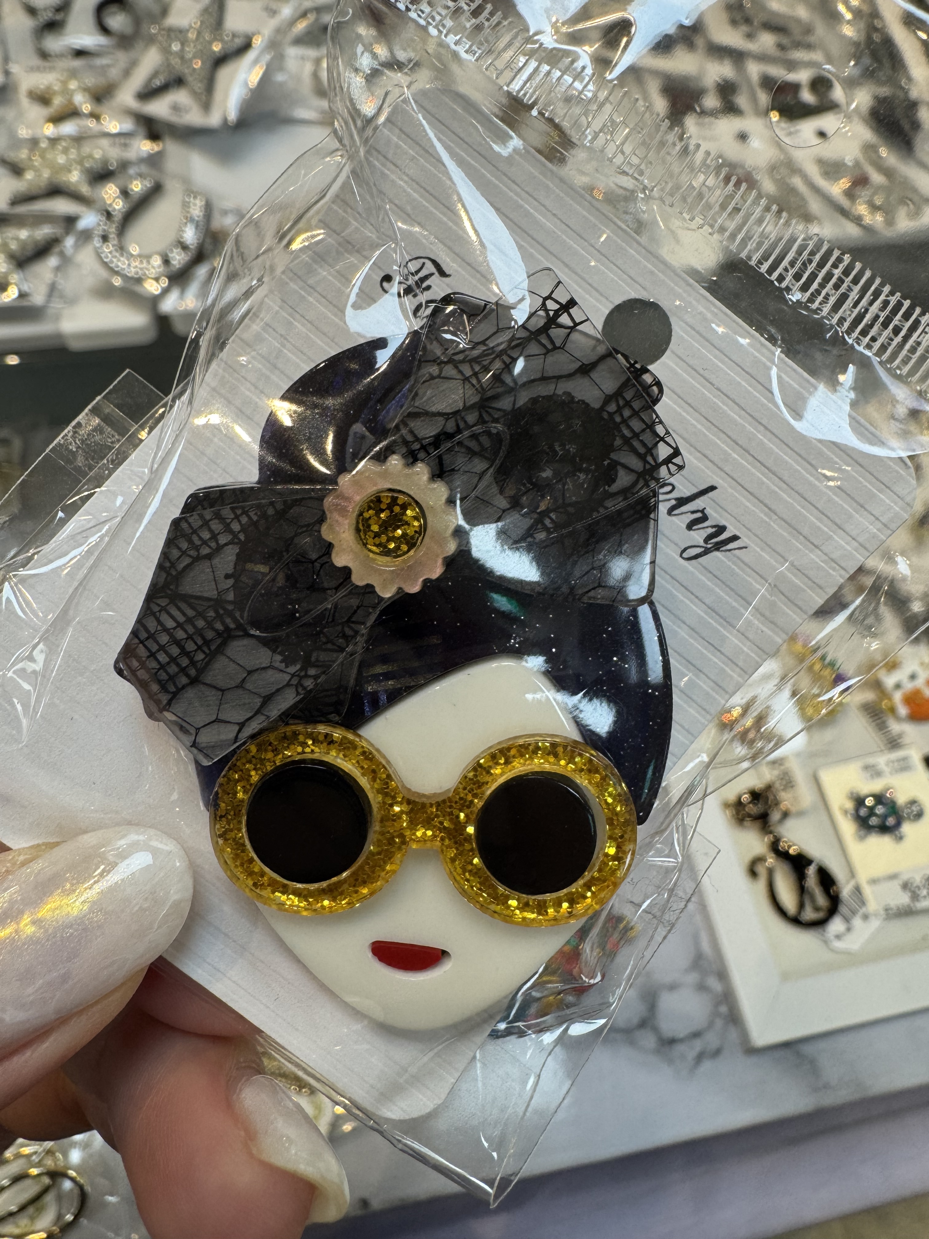 日系可愛女孩心口針