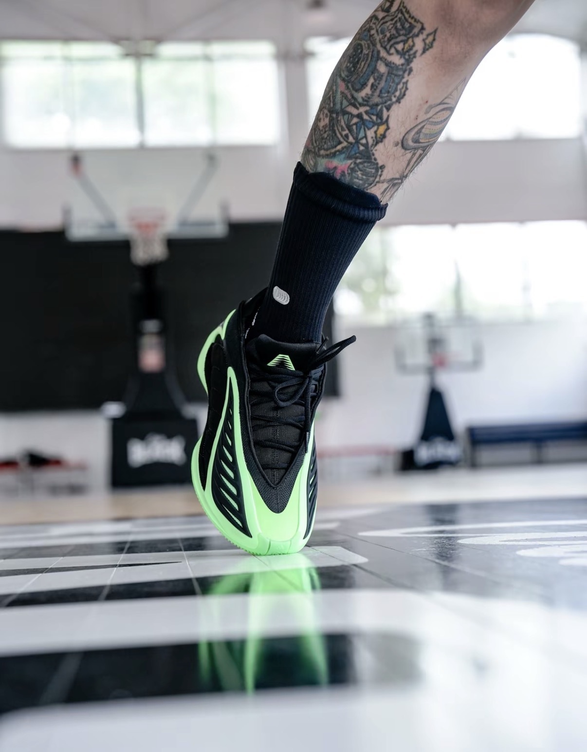 男鞋 ADIDAS ANTHONY EDWARDS 2 黑綠色 AE2 網眼 緩震 實戰 籃球鞋【JR1572】