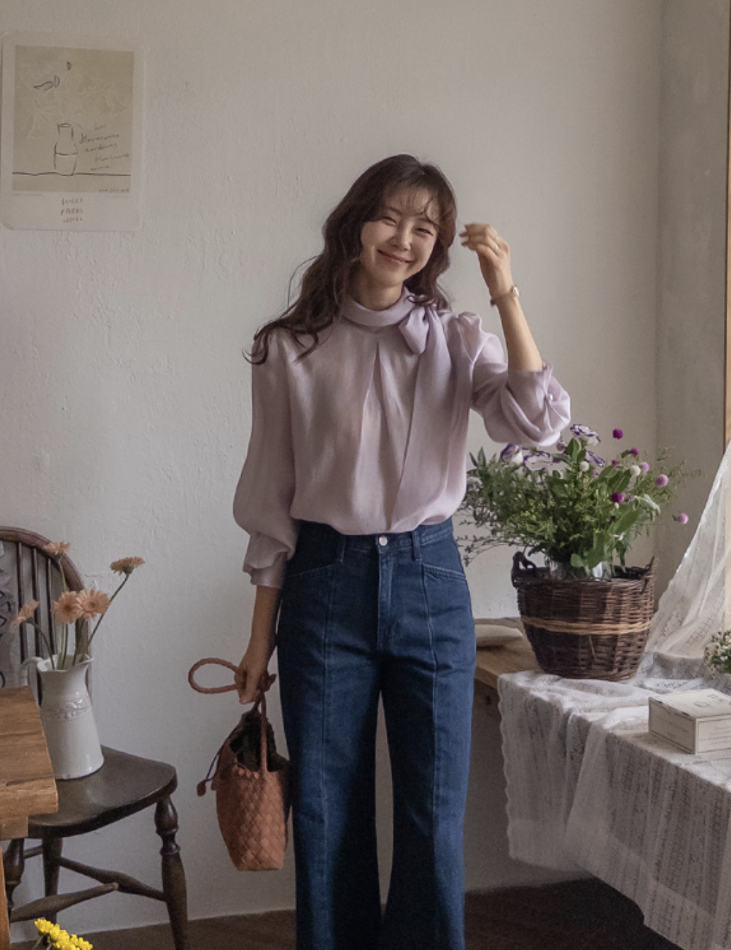 [現貨] Eloni 緞面領巾襯衫 [ 粉色 / Free ]