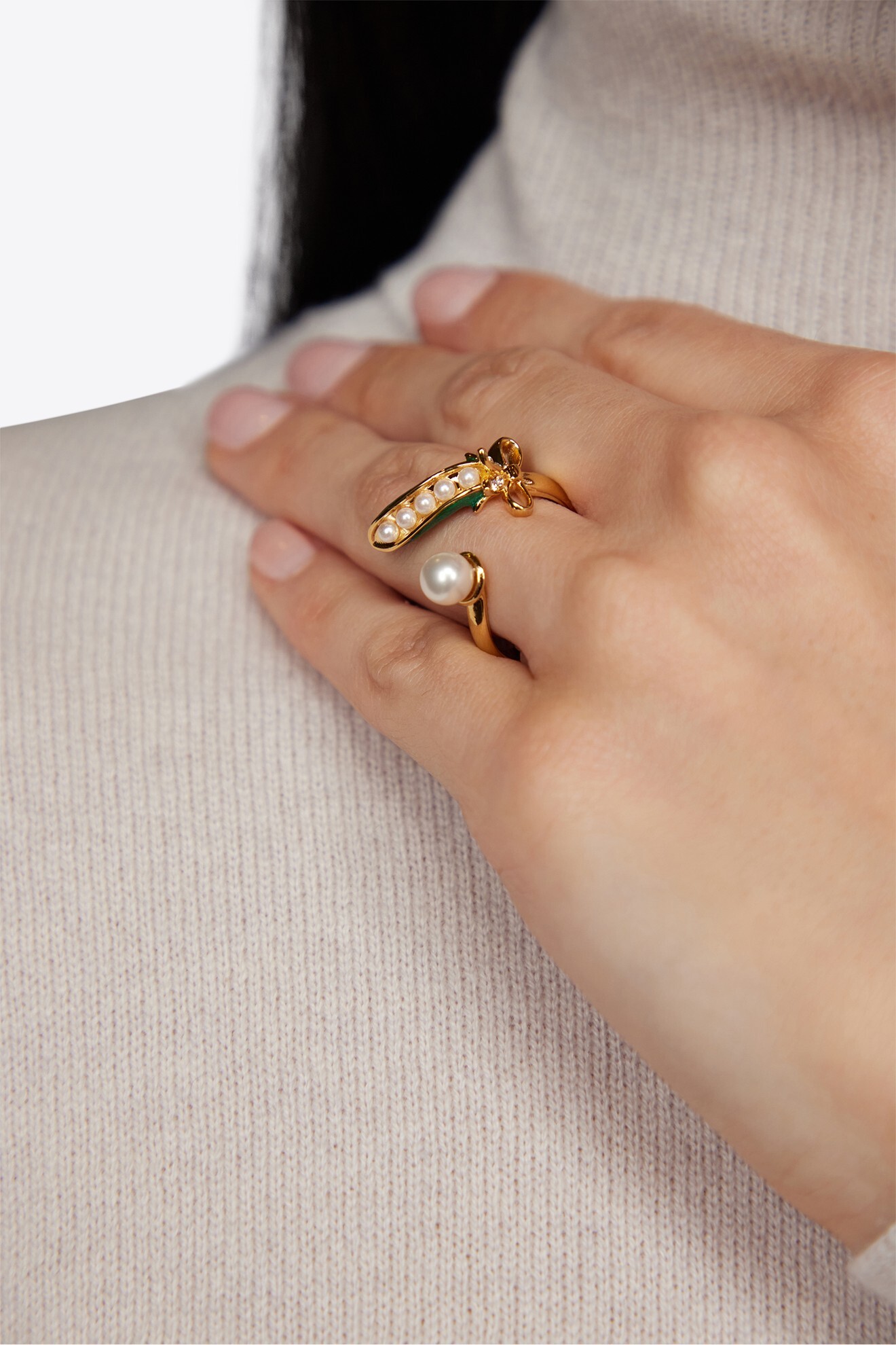 VIVETTA 豆莢珍珠戒指